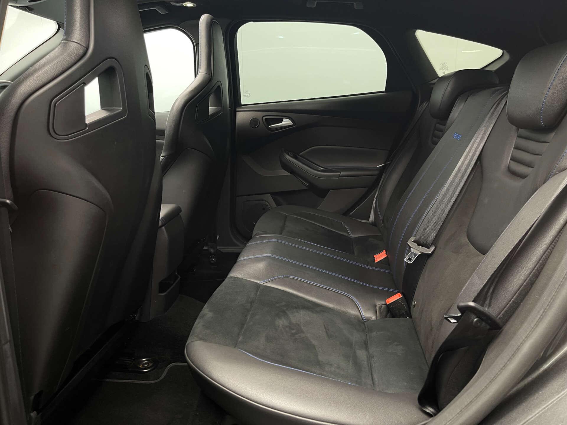 Ford Focus view 43