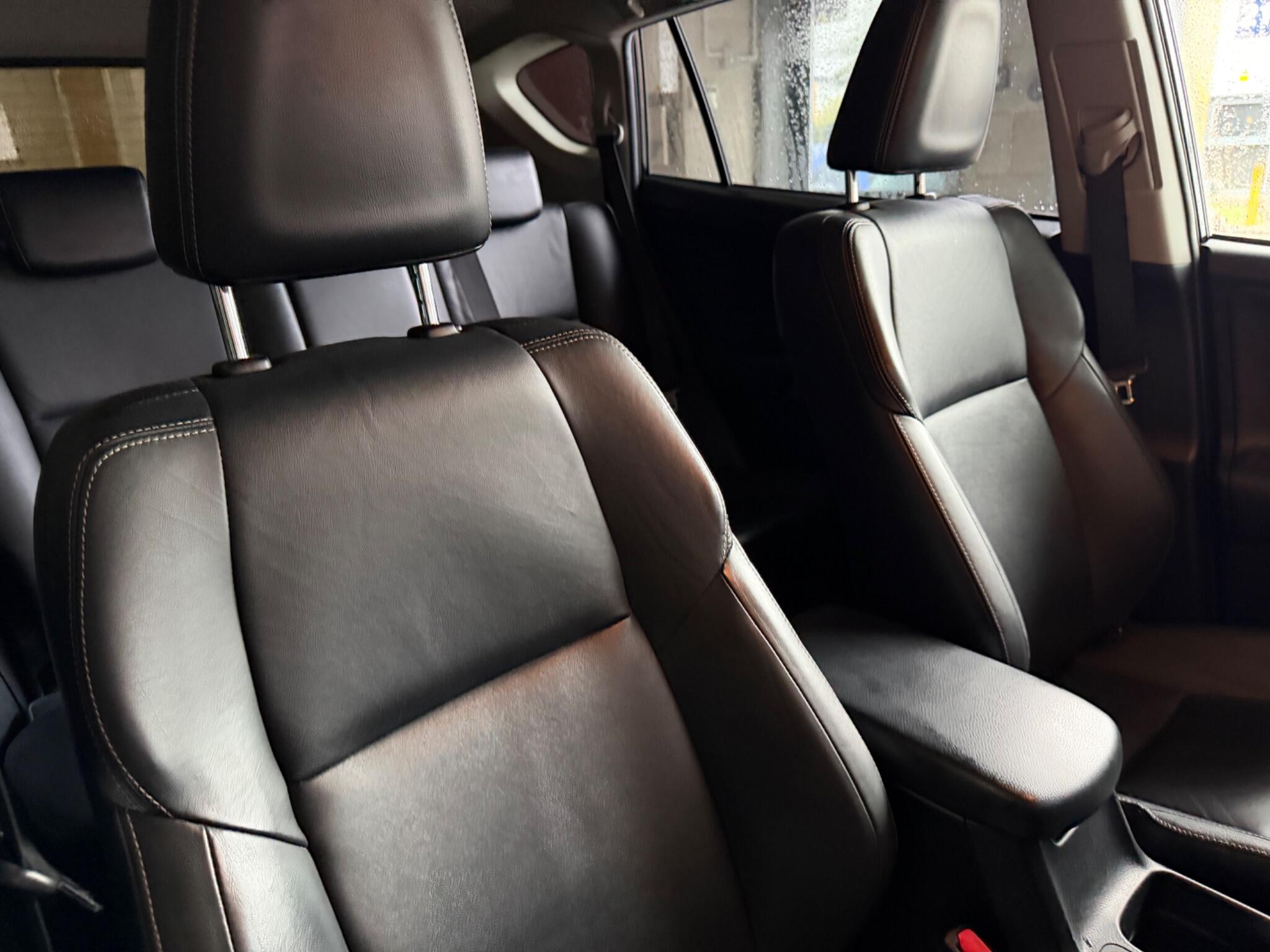Toyota RAV4 view 15