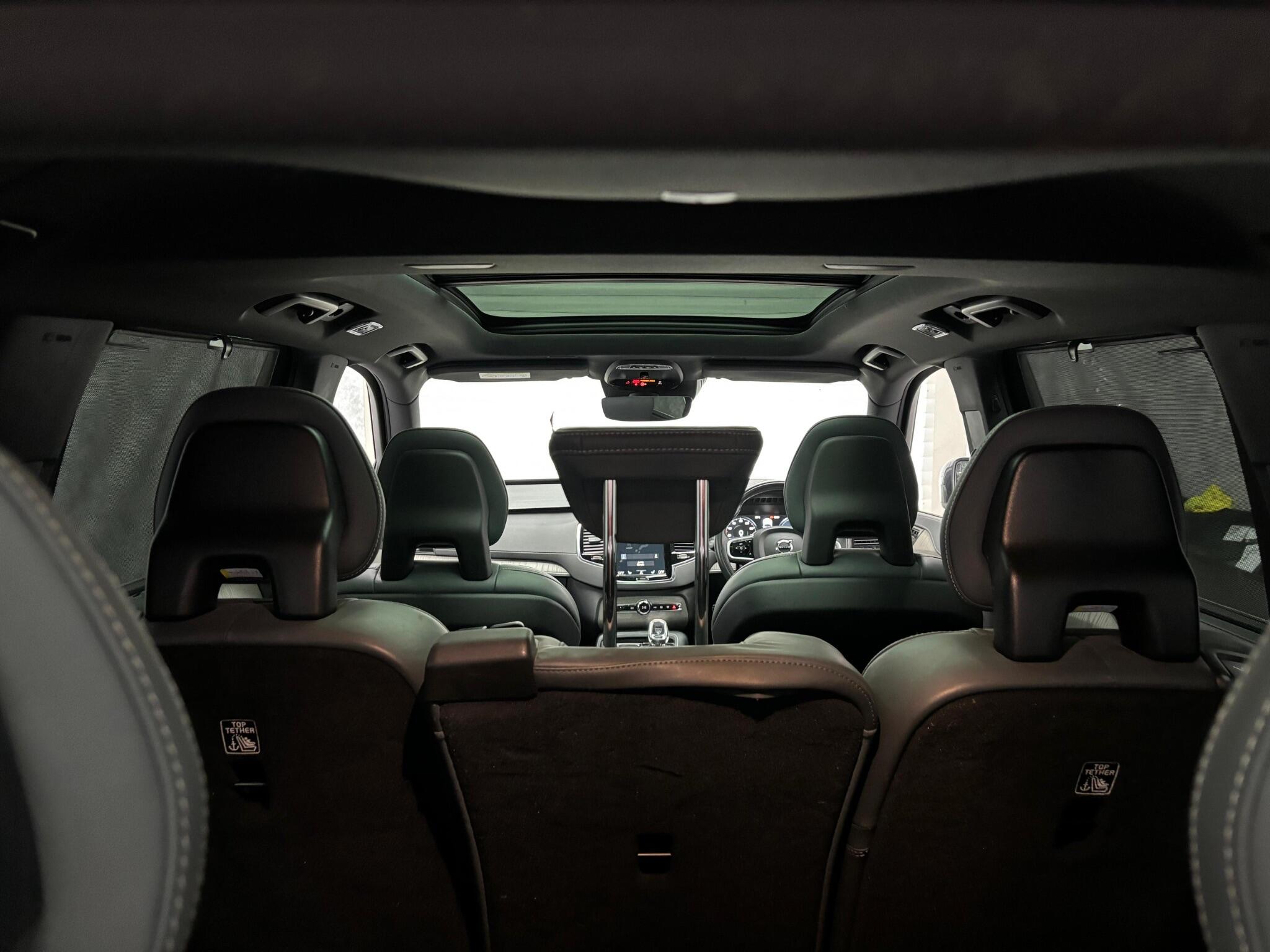 Volvo XC90 view 33