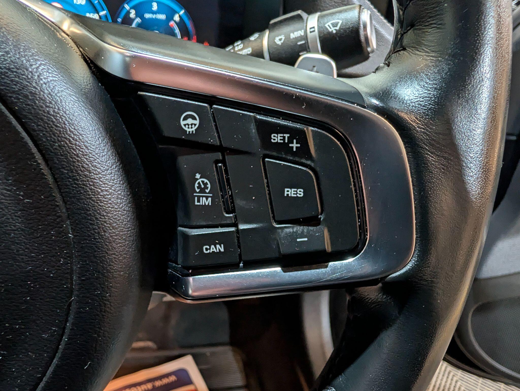 Jaguar XF view 37