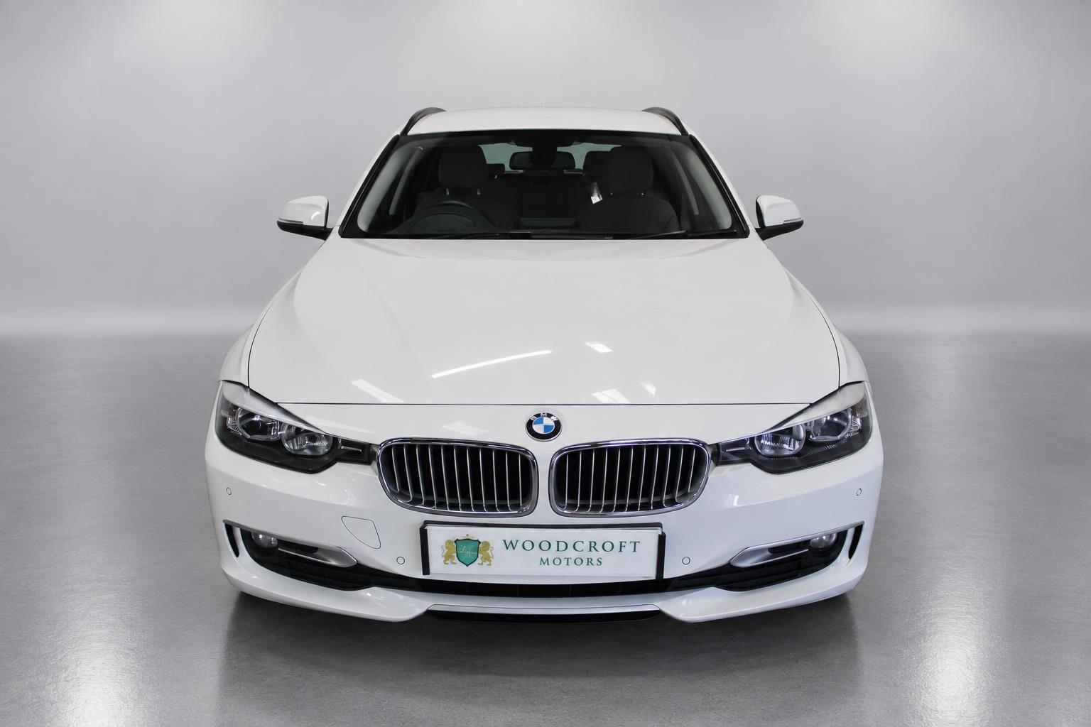 BMW 3 Series view 13