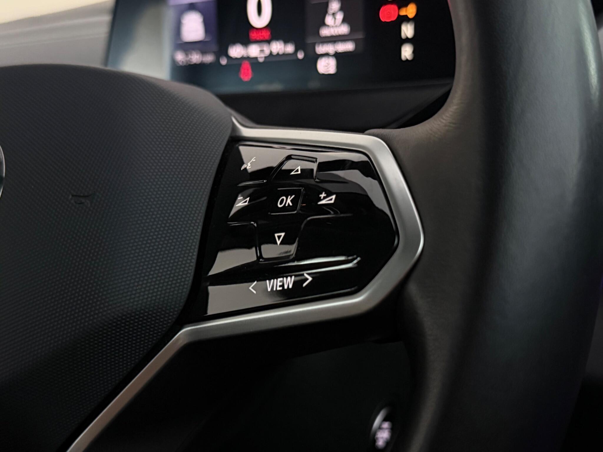 Volkswagen ID.4 view 20