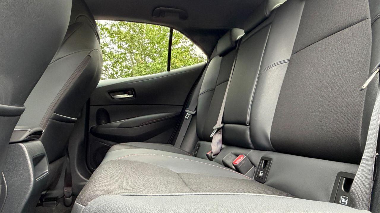 Toyota Corolla view 13