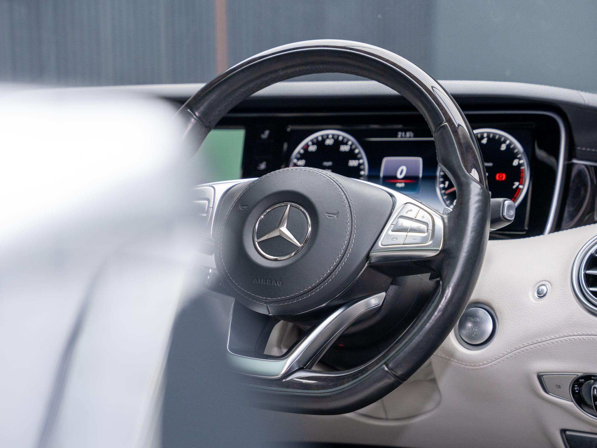 Mercedes-Benz S-Class view 39