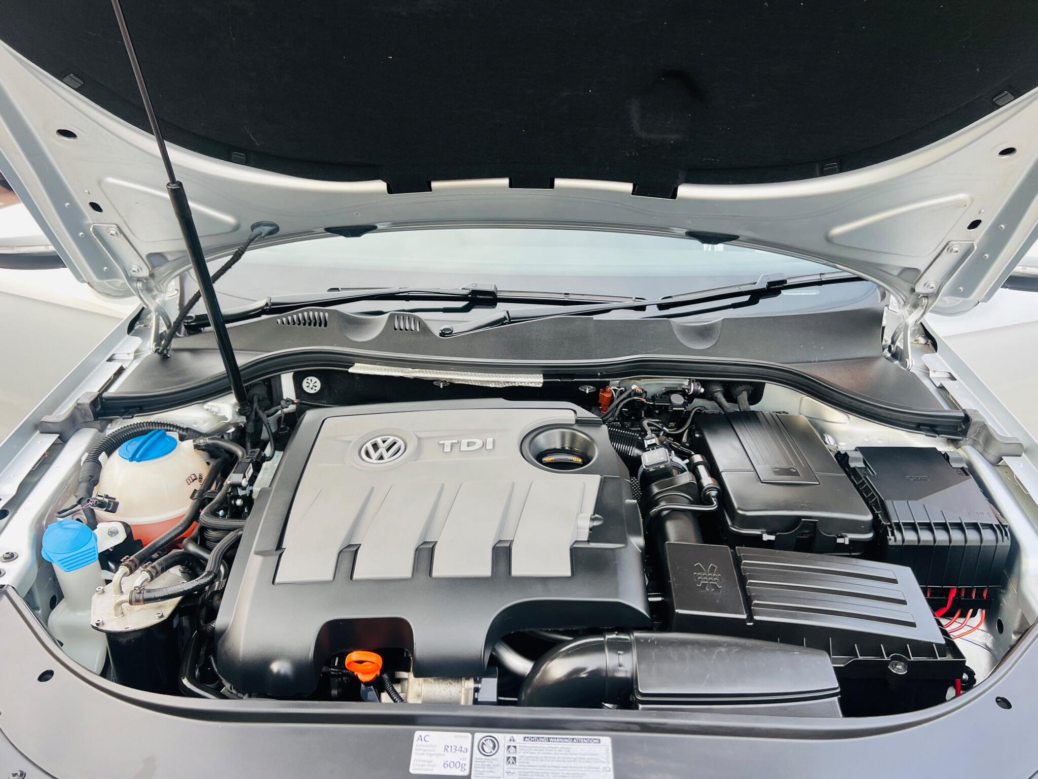 Volkswagen Passat view 62