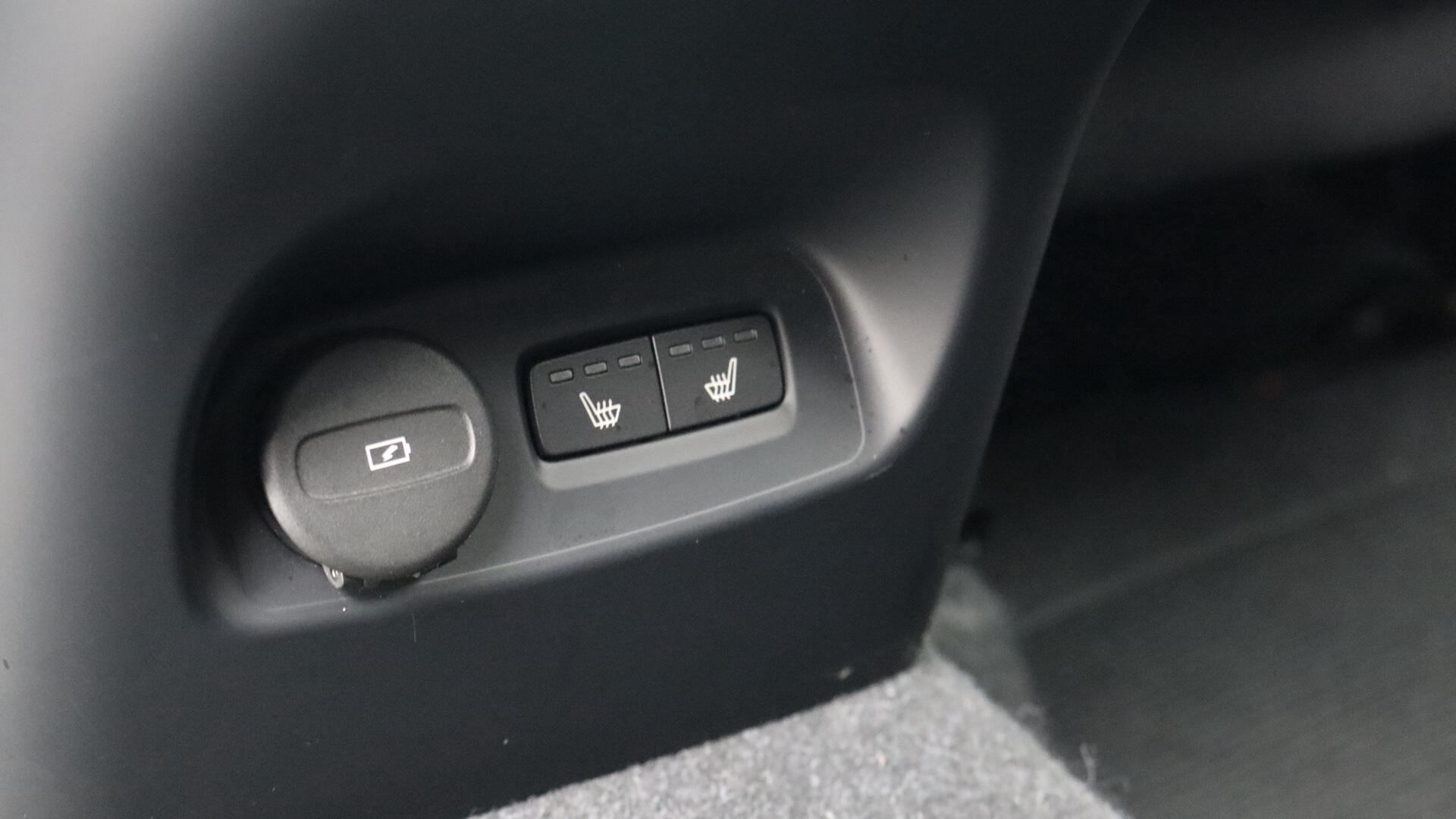Volvo XC40 view 31
