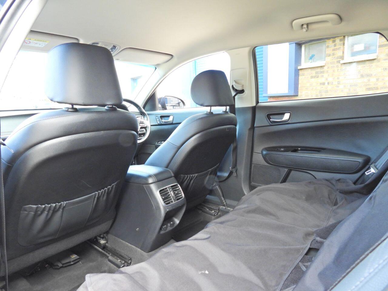 Kia Optima view 18