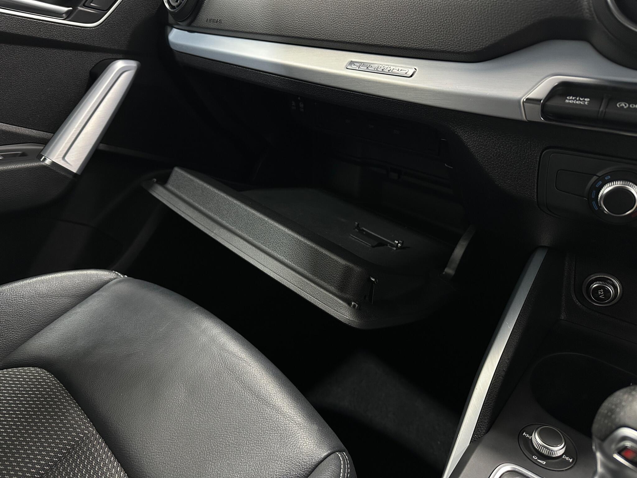 Audi Q2 view 28