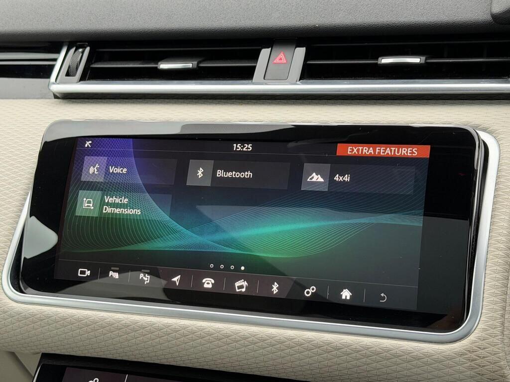 Land Rover Range Rover Velar view 34