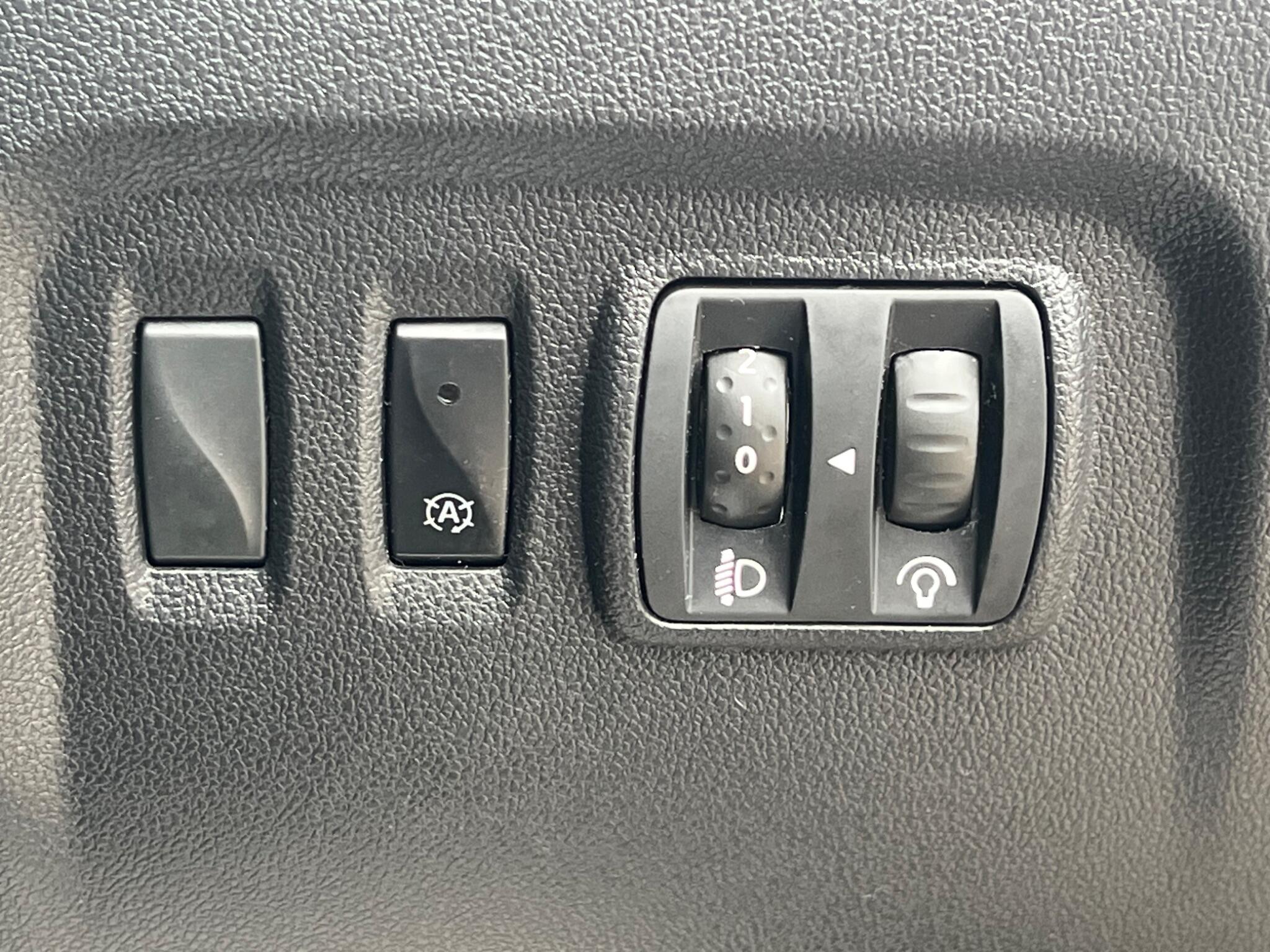 Renault Captur view 45