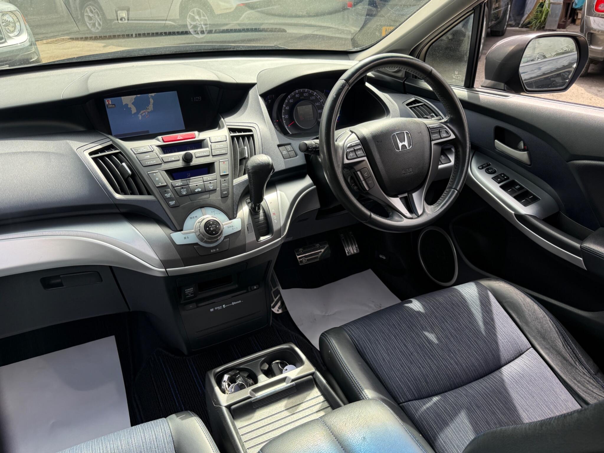Honda Odyssey - Image 45