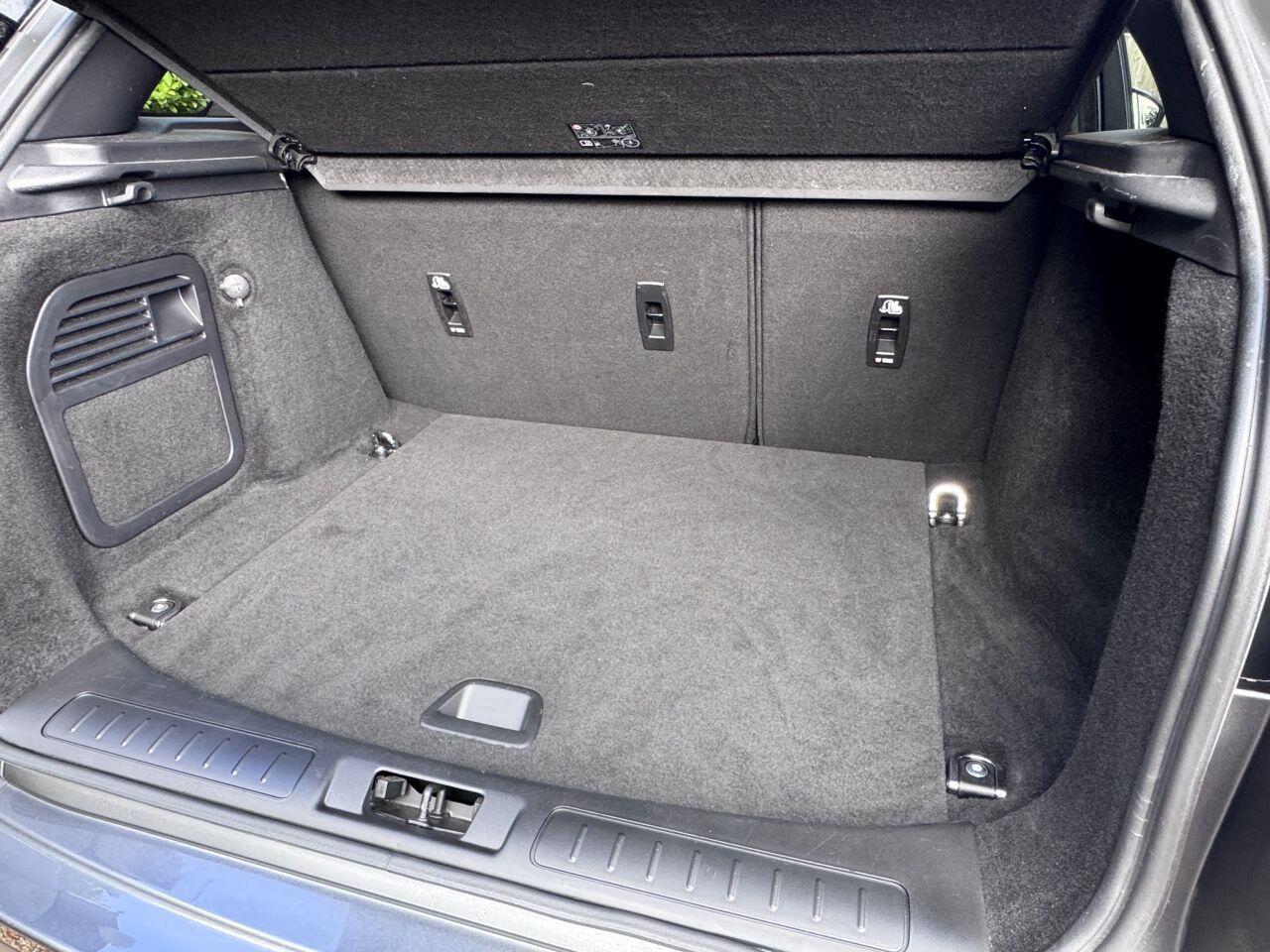 Land Rover Range Rover Evoque view 18