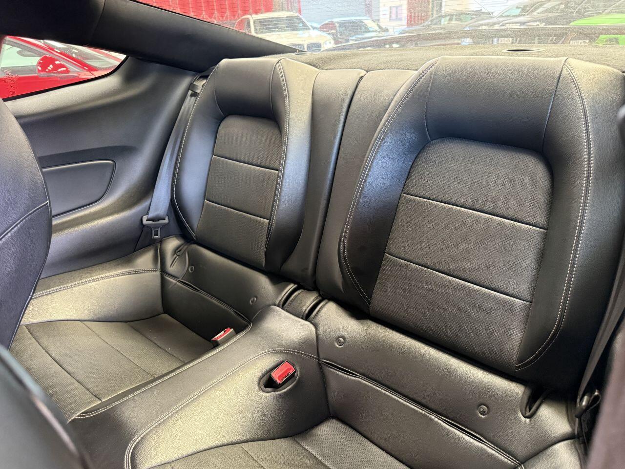 Ford Mustang view 58