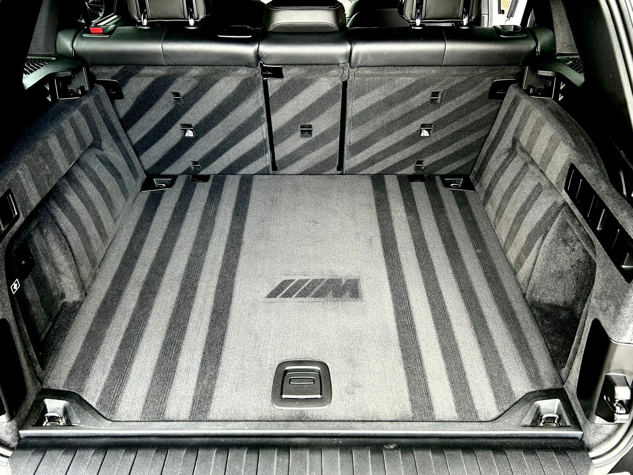 BMW X5 view 19