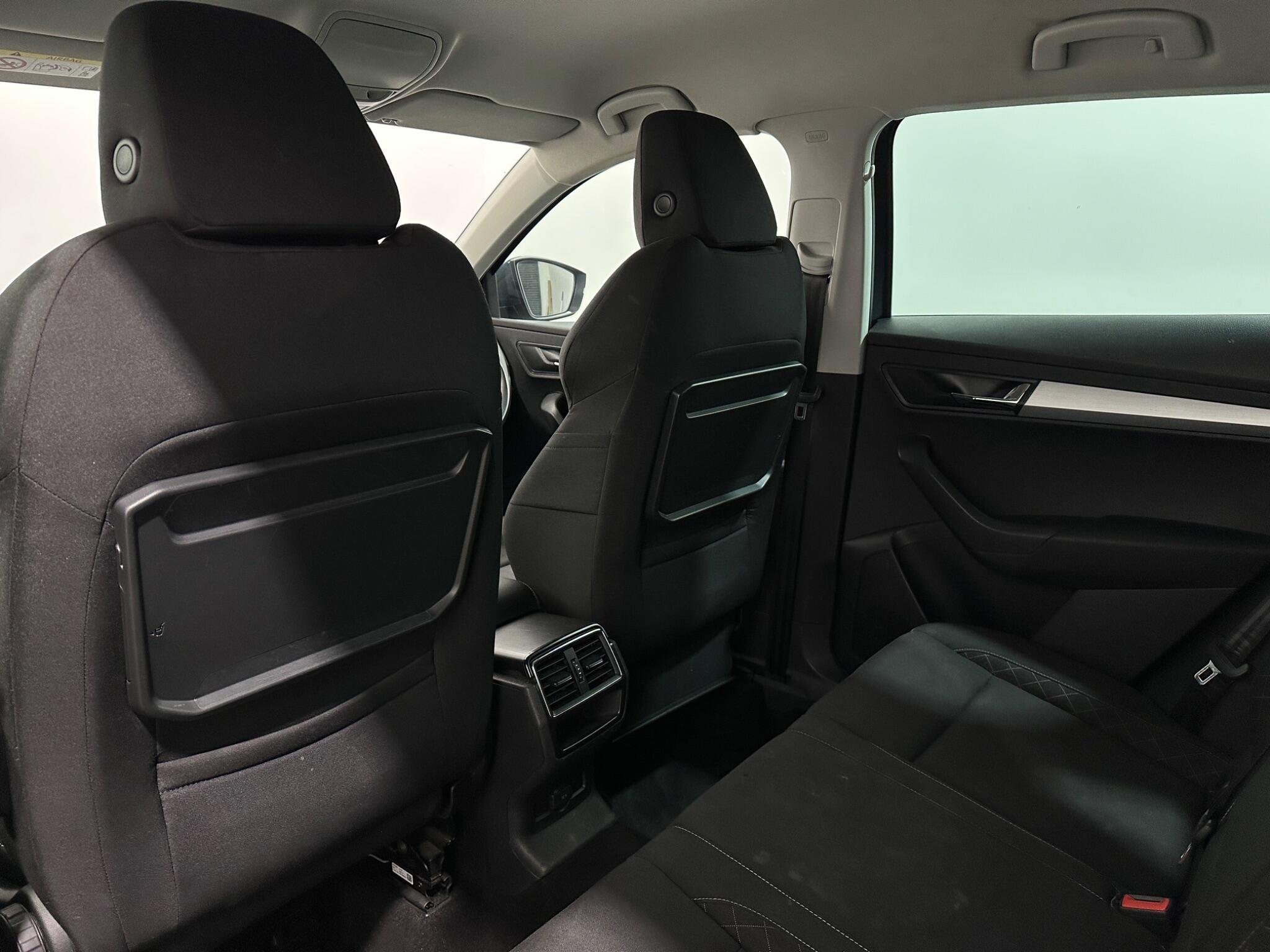 Skoda Karoq view 38