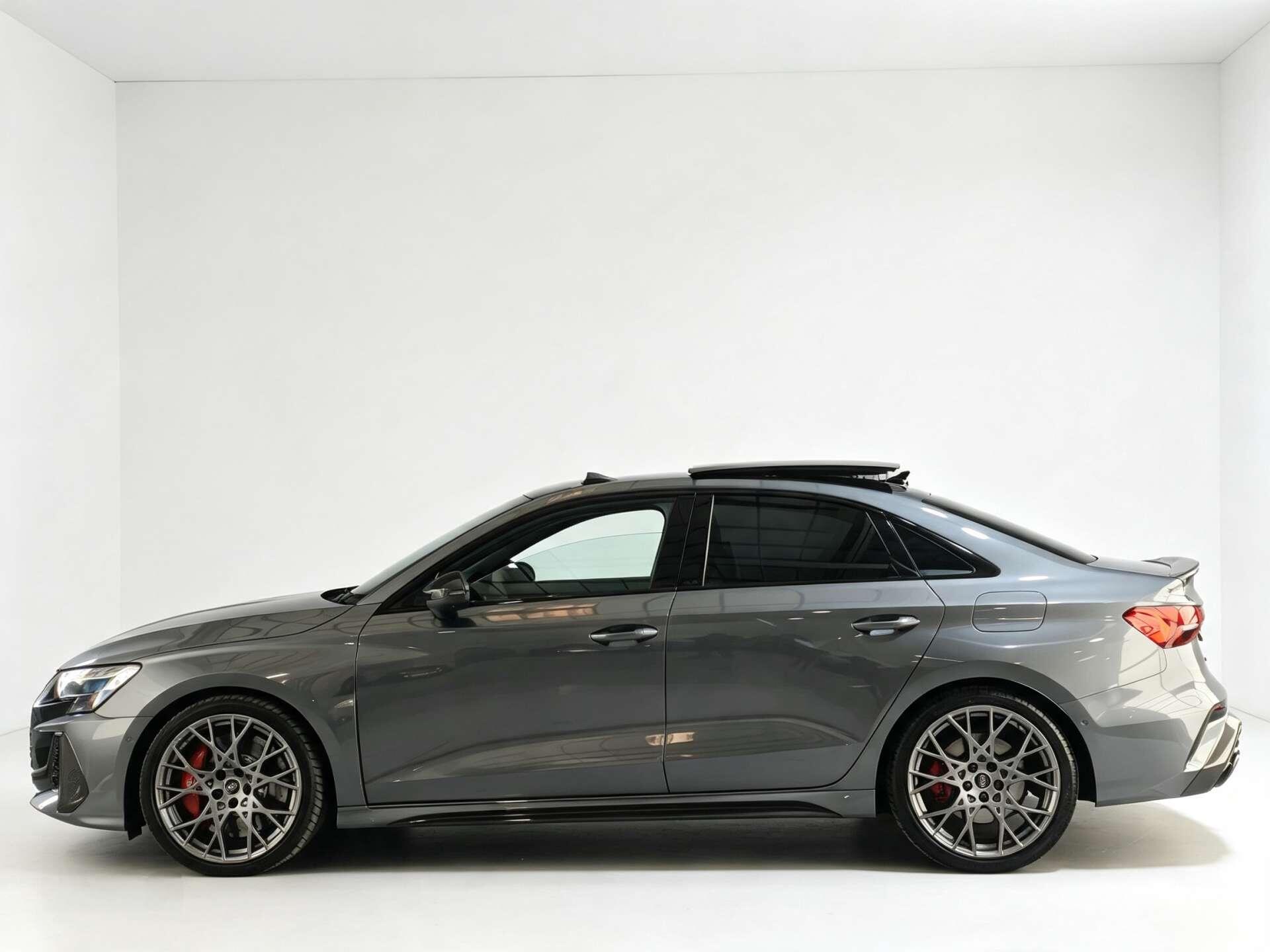 Audi RS3 view 8