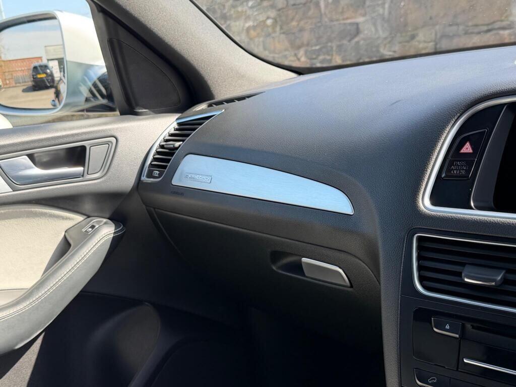 Audi SQ5 view 46