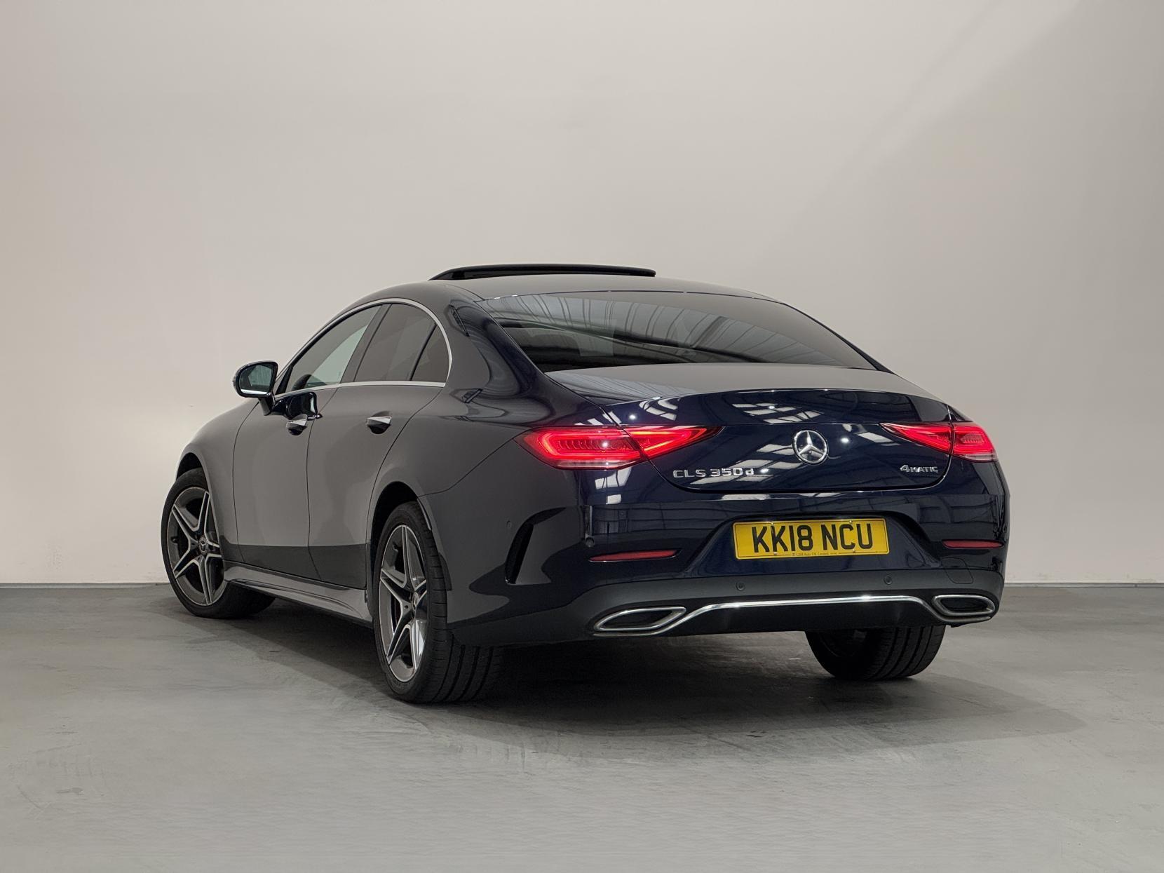 Mercedes-Benz CLS view 10