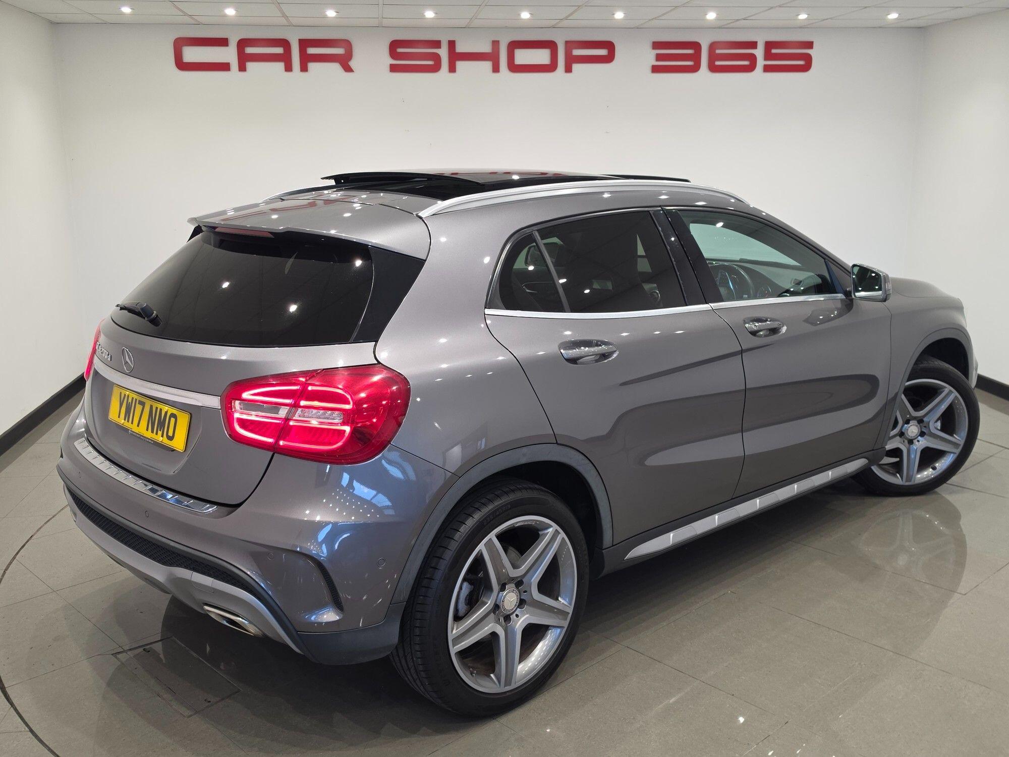 Mercedes-Benz GLA view 8