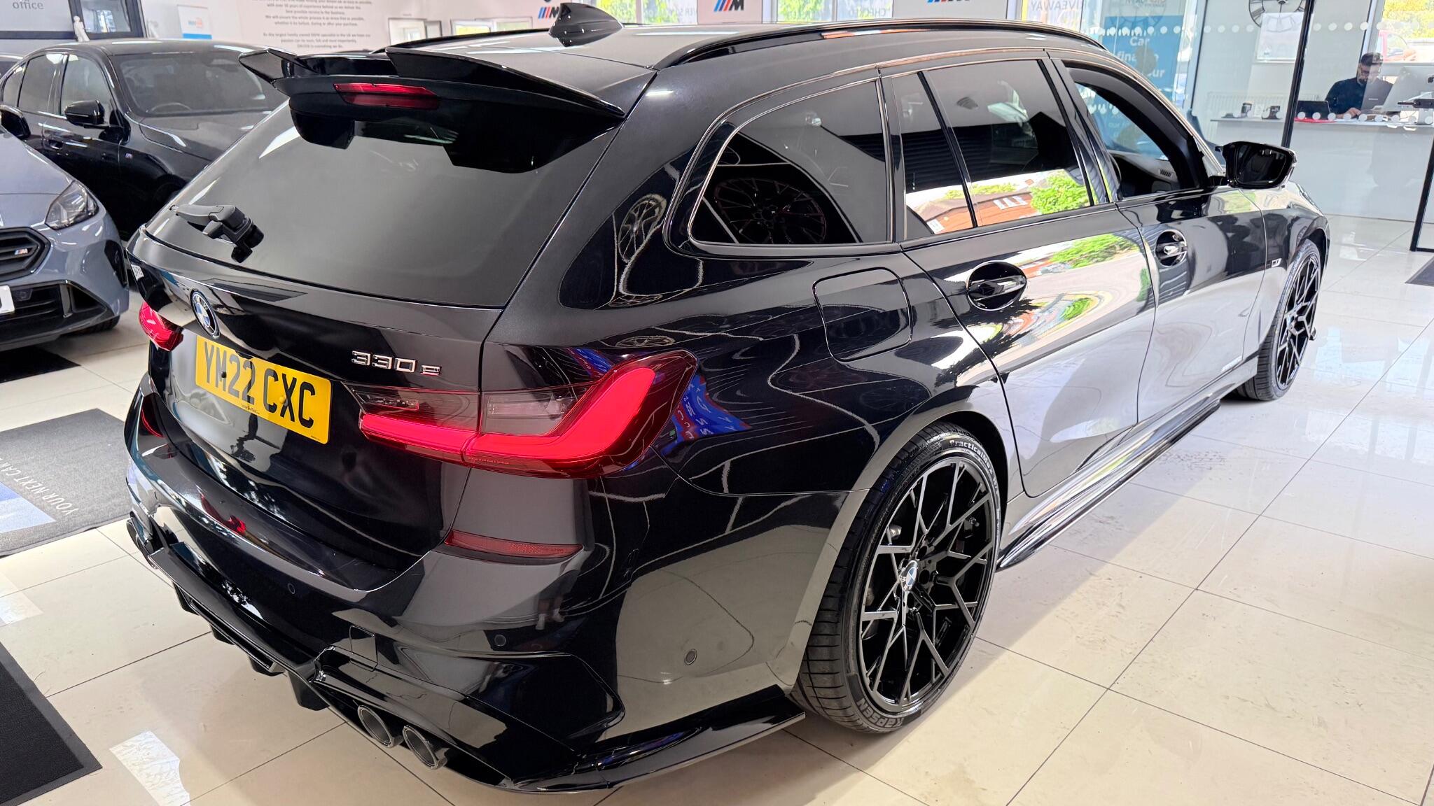 BMW 3 Series view 45