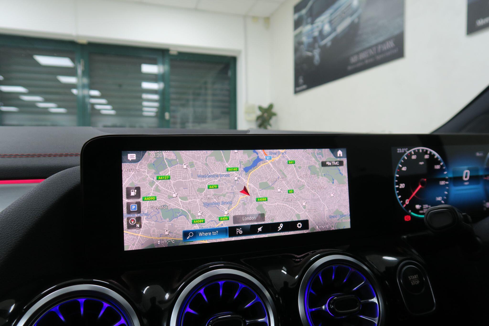 Mercedes-Benz EQA view 14