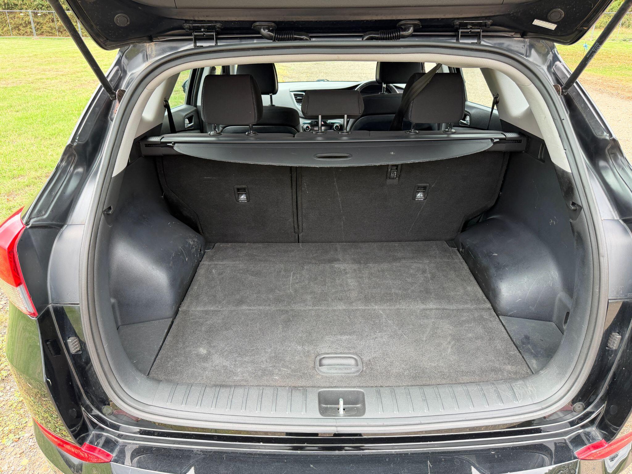 Hyundai Tucson view 50