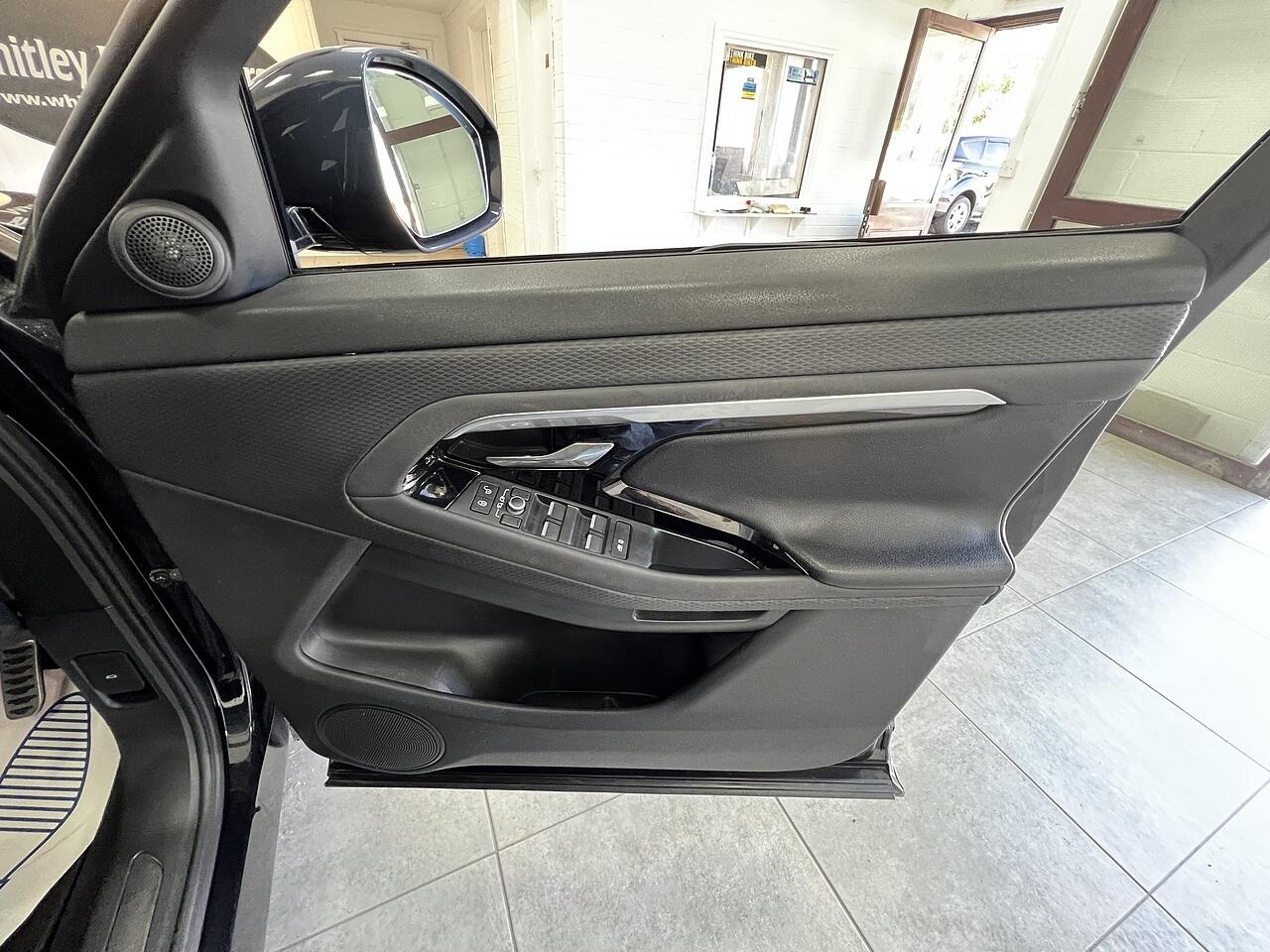 Land Rover Range Rover Evoque view 13