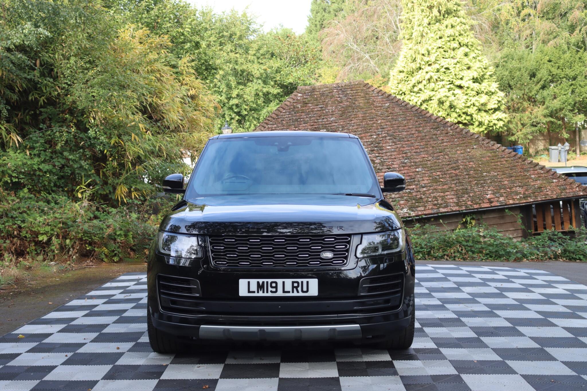 Land Rover Range Rover view 19
