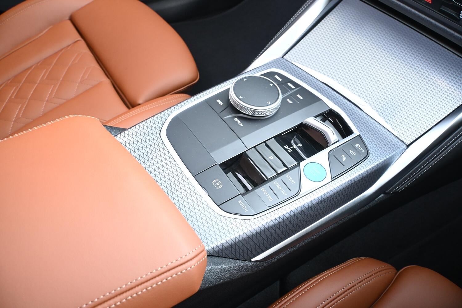 BMW I4 view 10