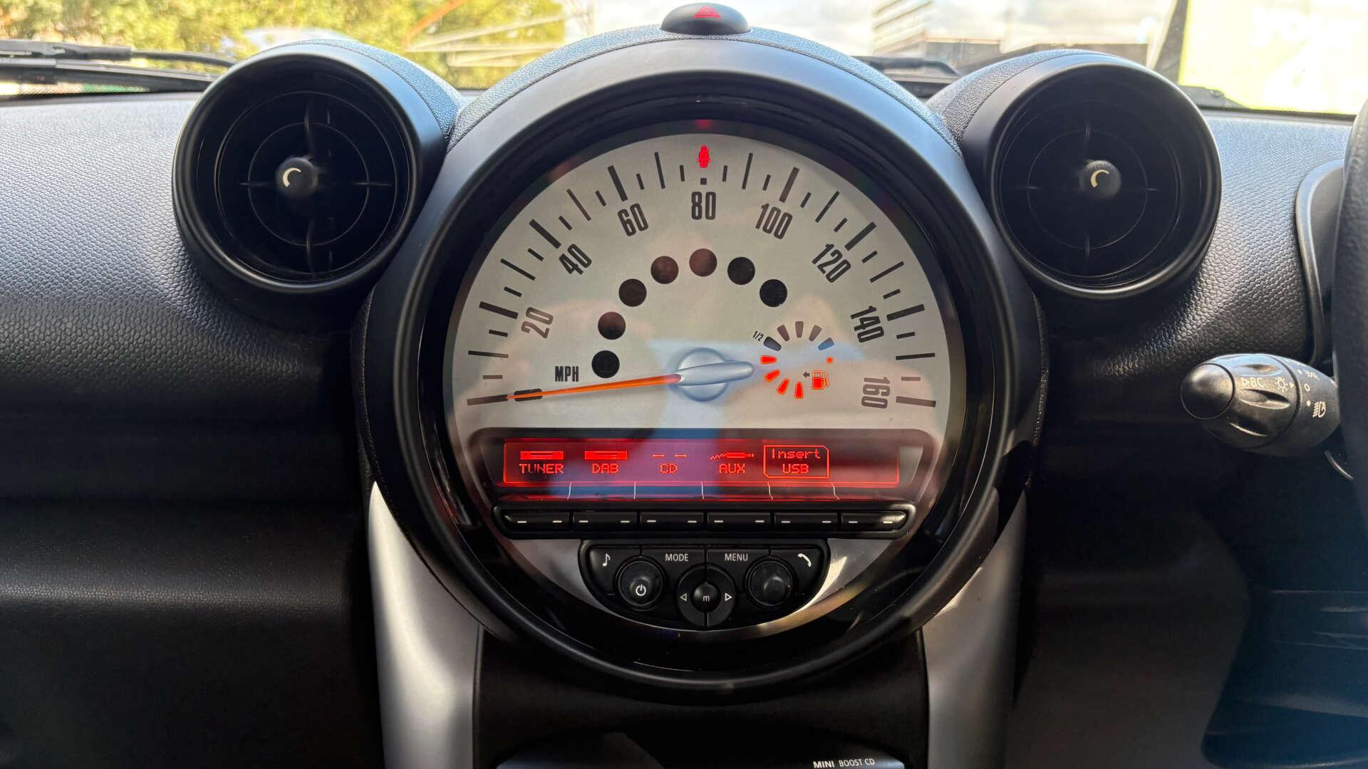 Mini Countryman view 22
