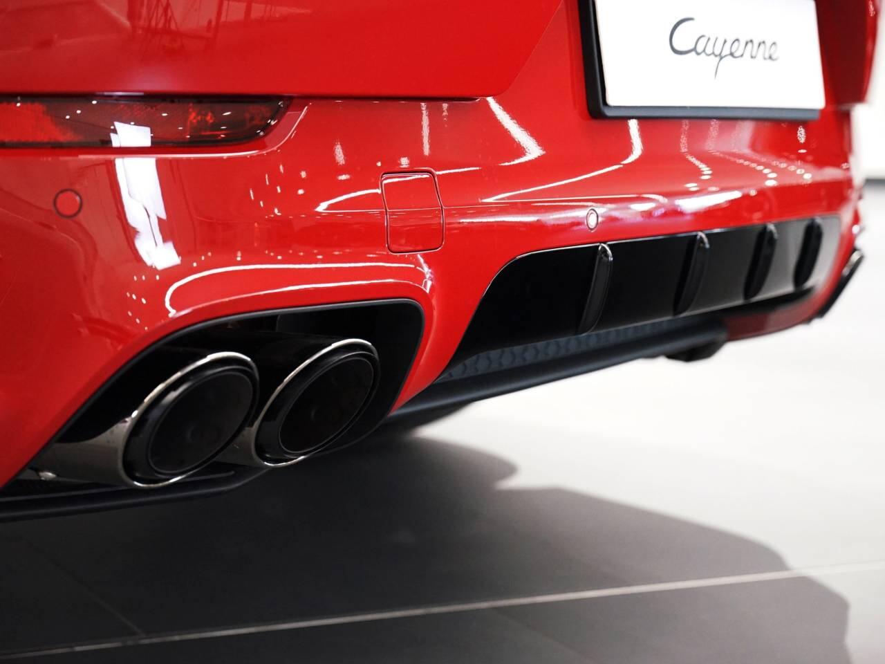 Porsche Cayenne view 65