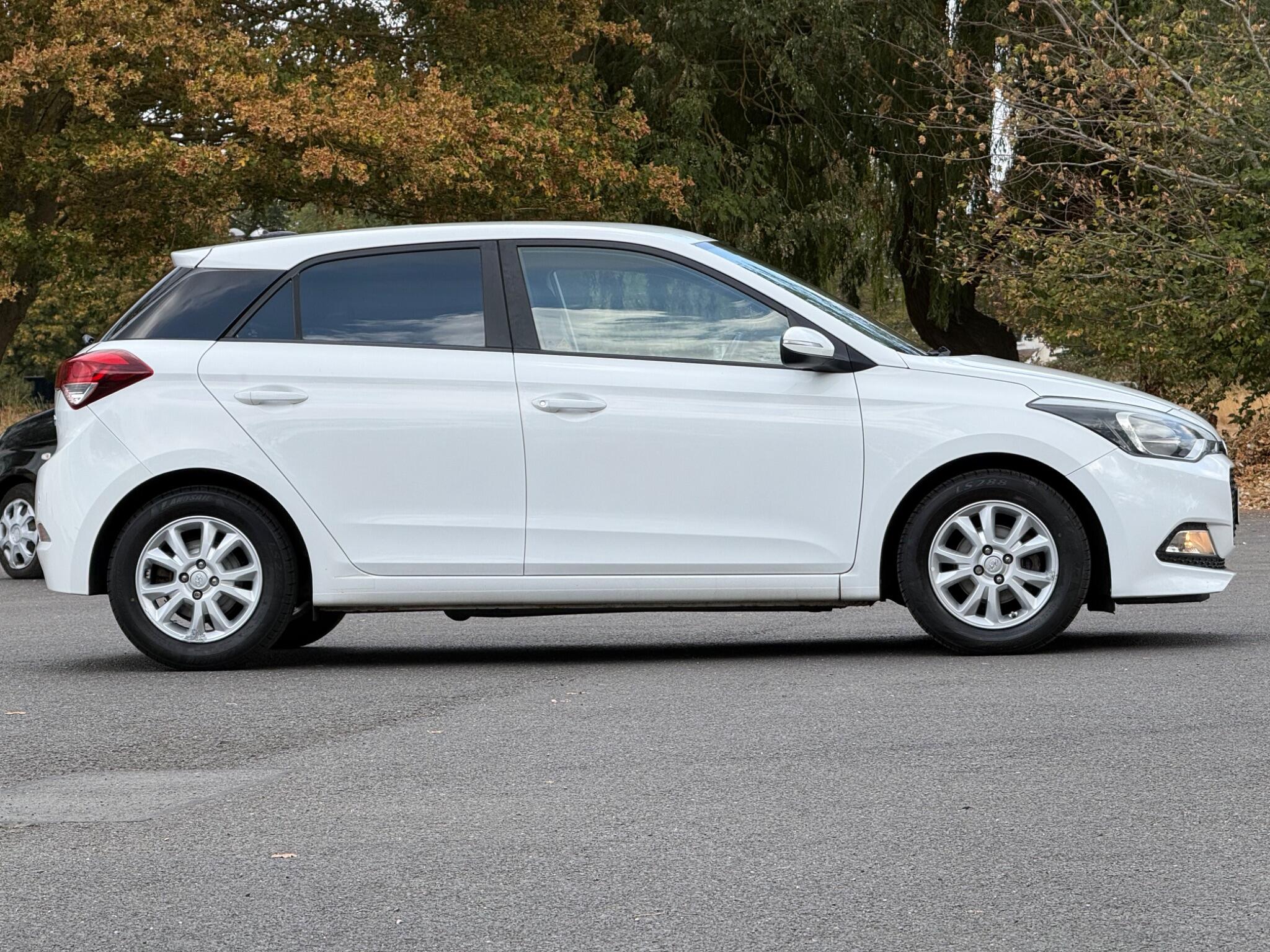 Hyundai I20 view 9