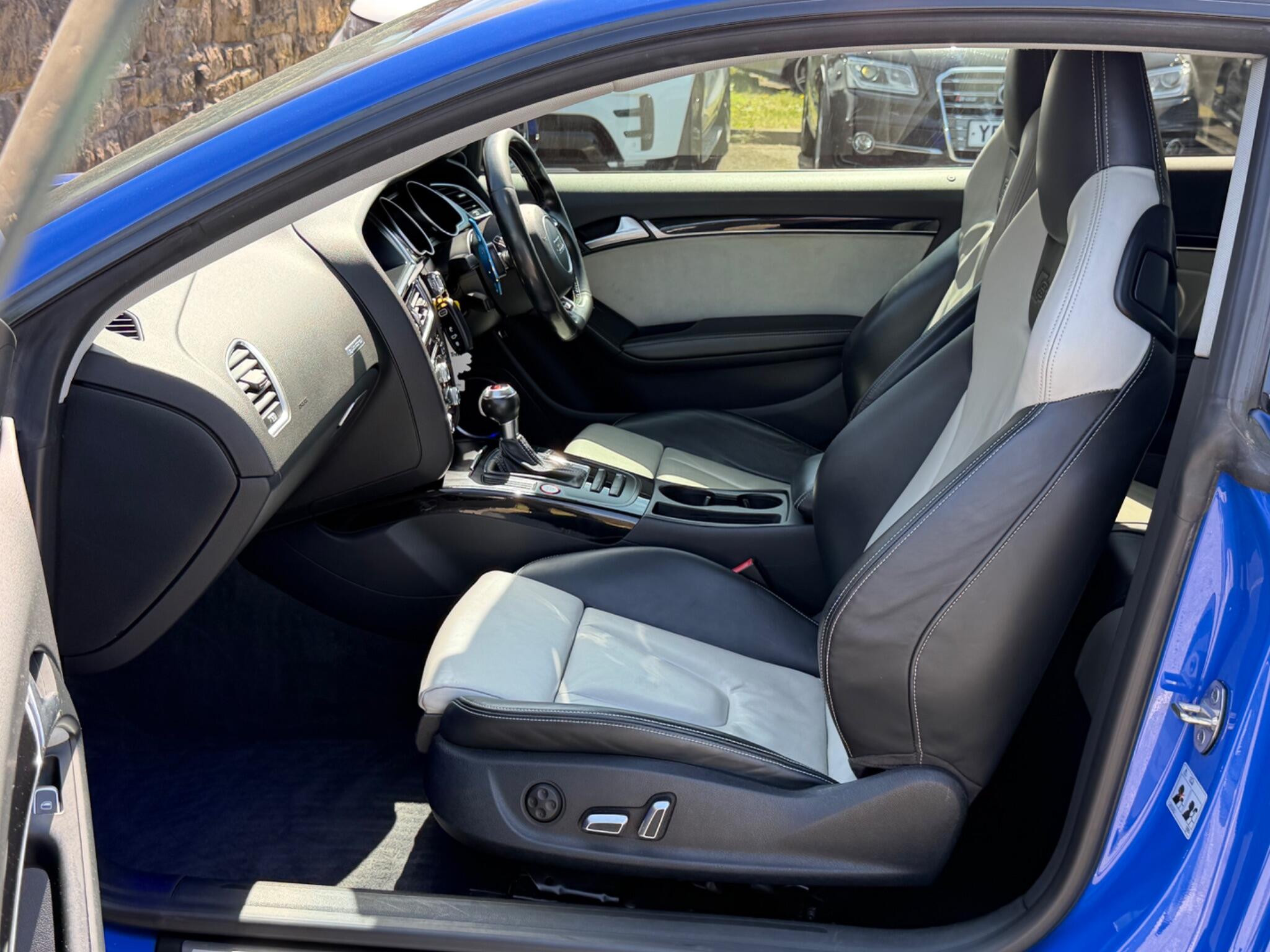 Audi S5 view 15