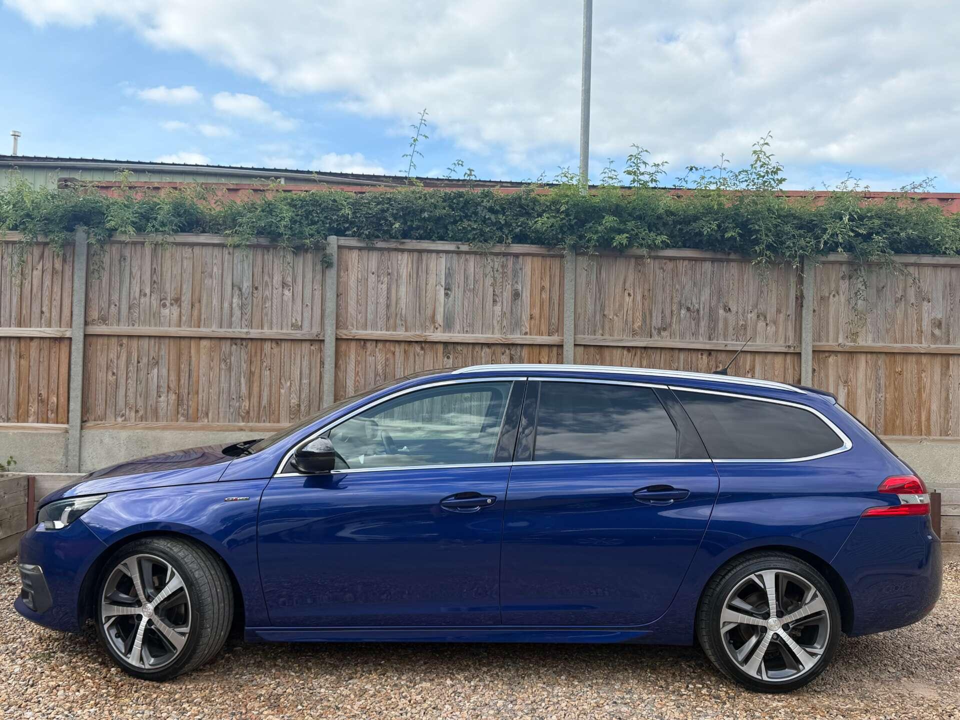 Peugeot 308 SW view 6