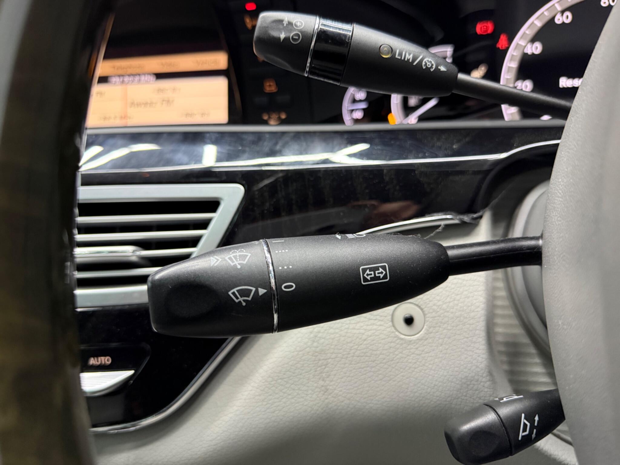 Mercedes-Benz S Class view 23