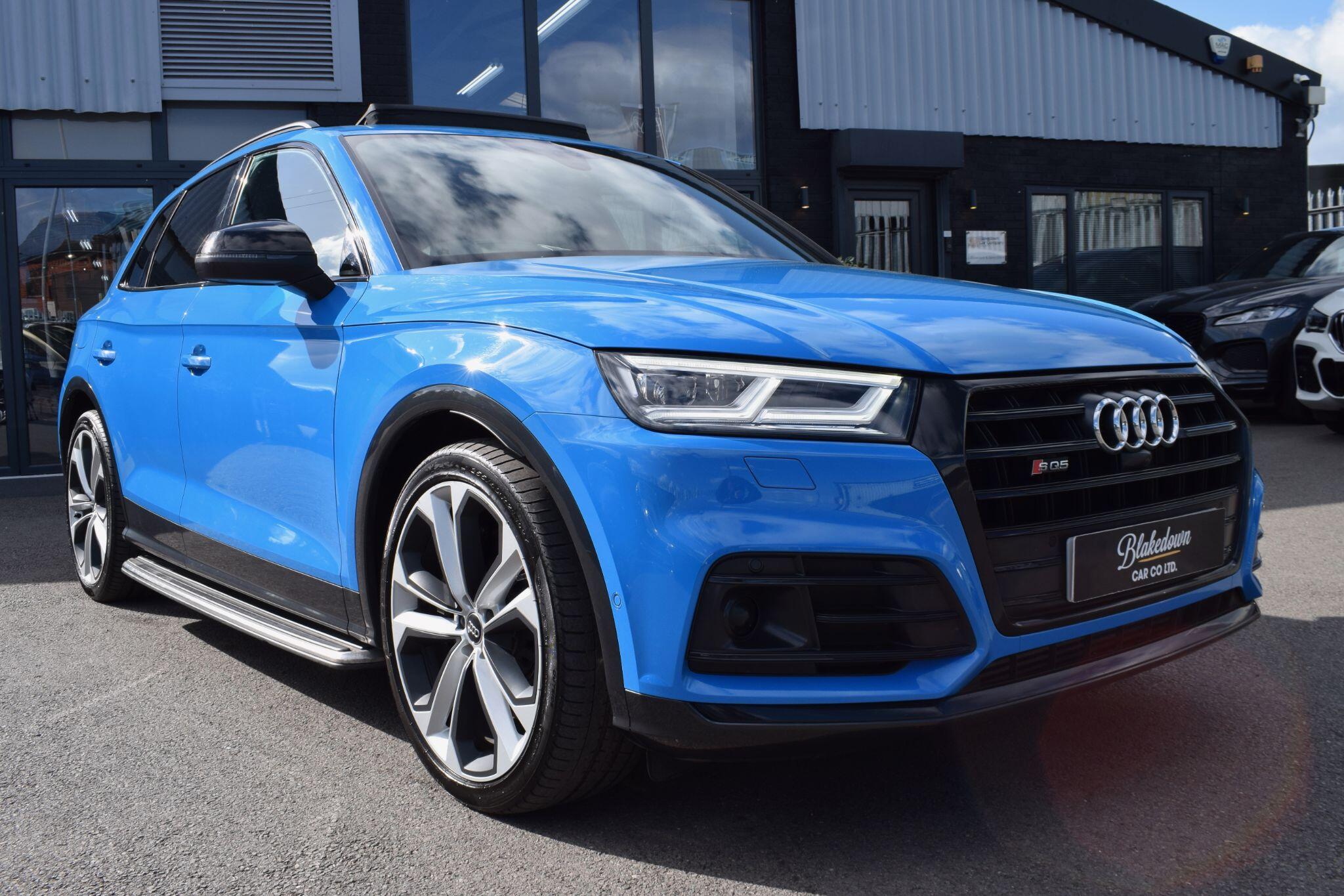 Audi SQ5 view 33