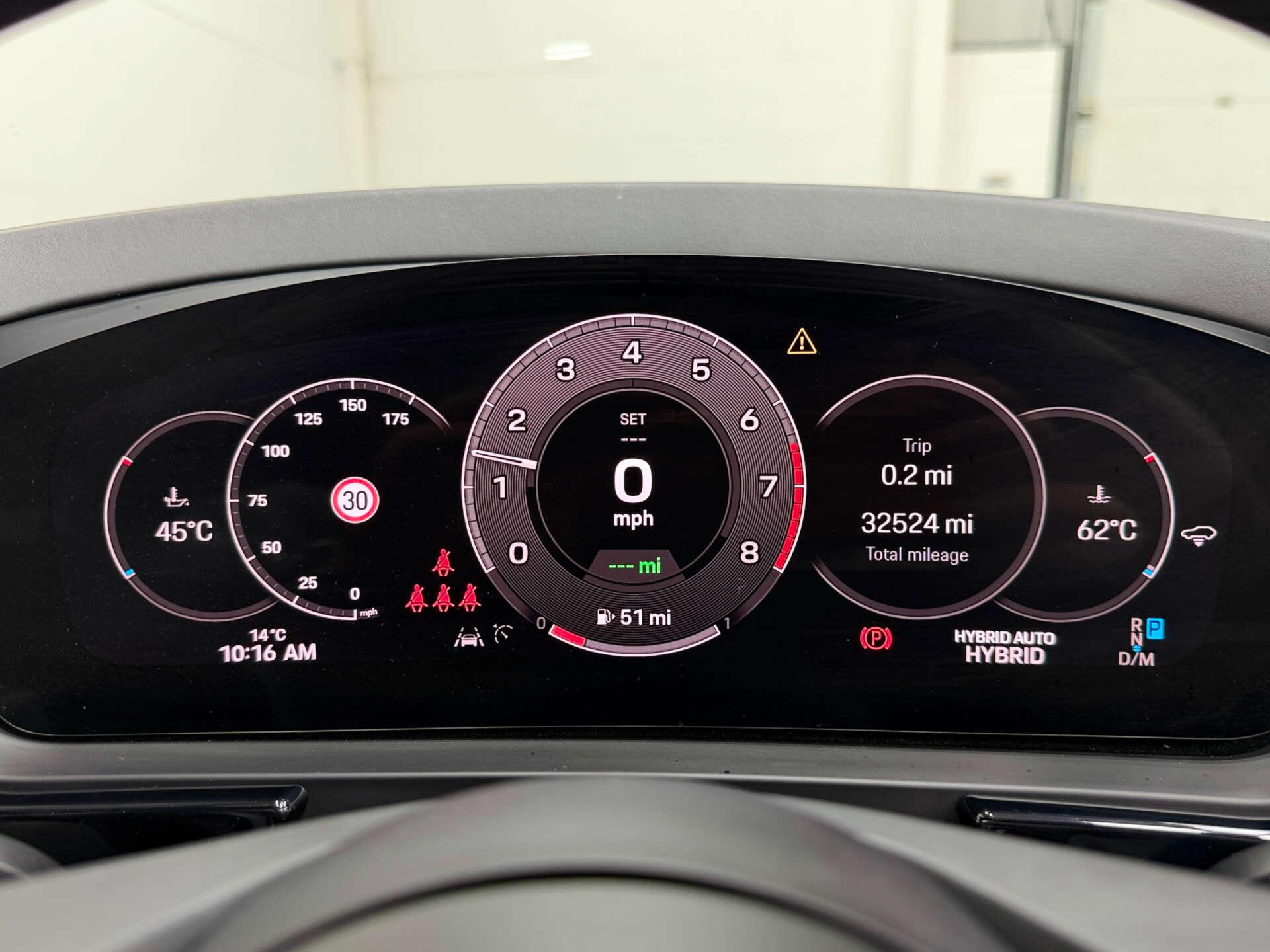 Porsche Cayenne view 22