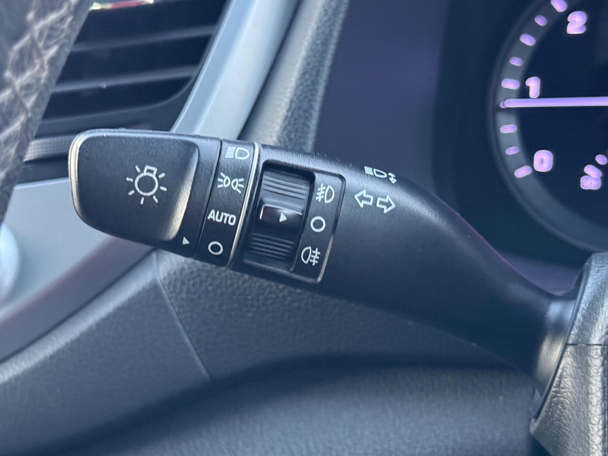 Hyundai TUCSON - Image 64