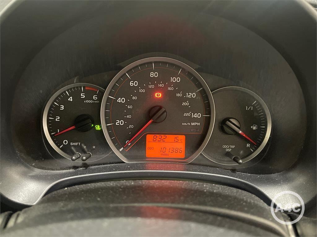 Toyota Yaris view 10