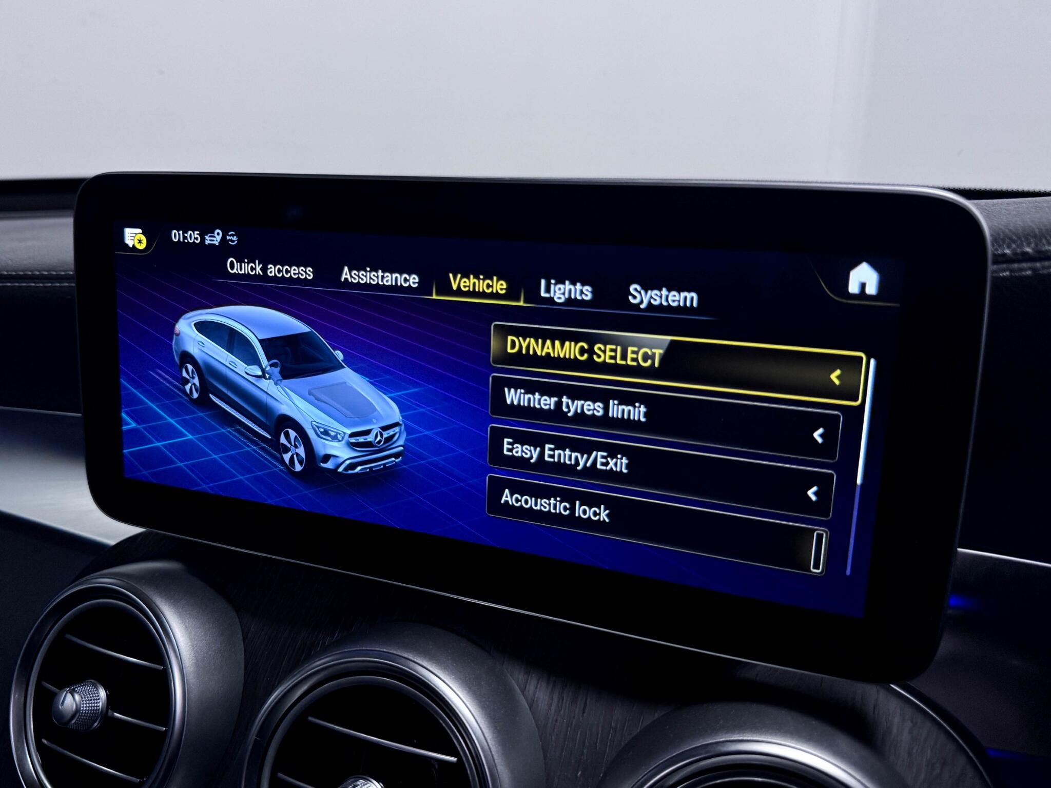 Mercedes-Benz GLC view 52