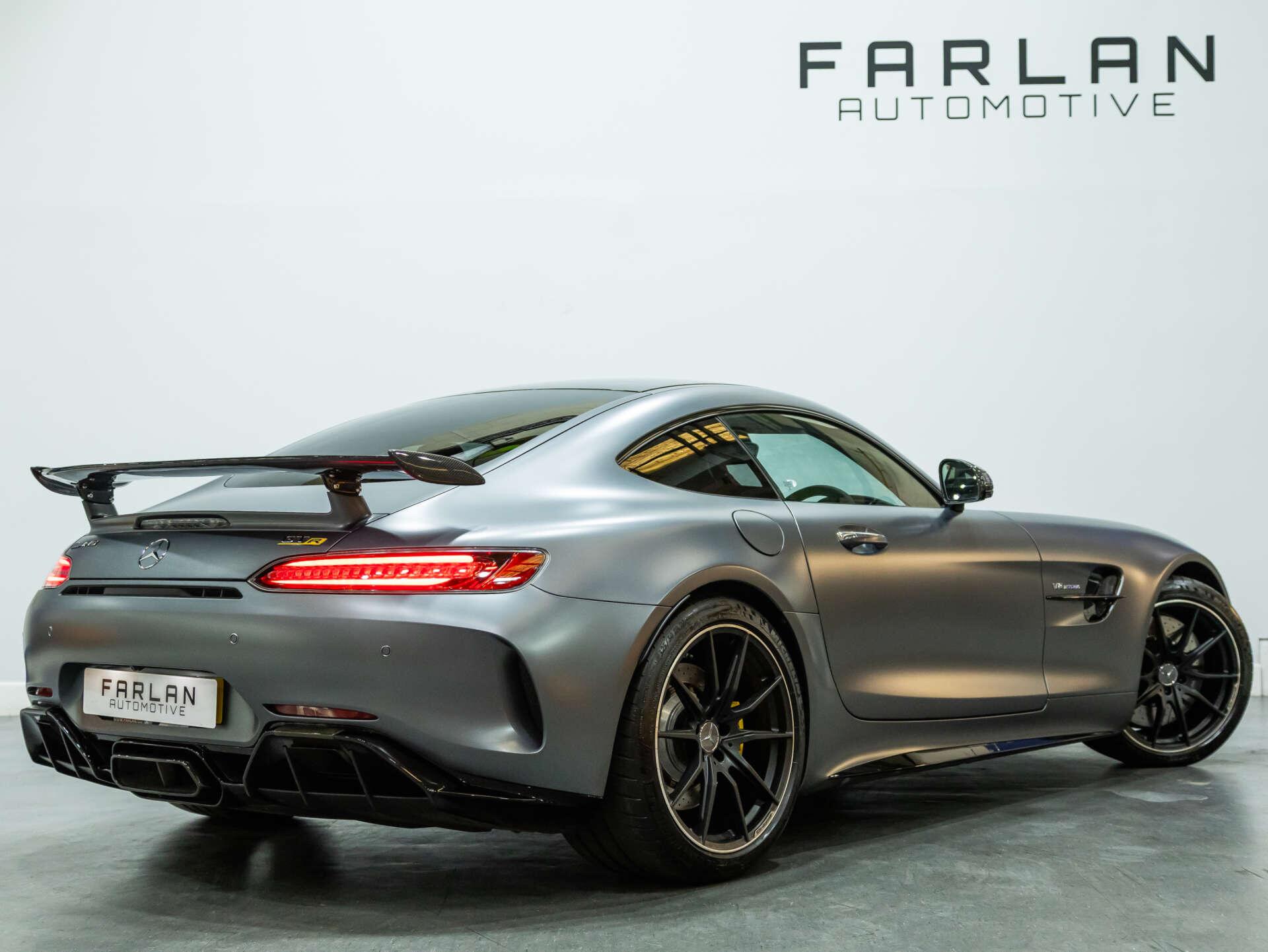 Mercedes-Benz Amg GT view 4