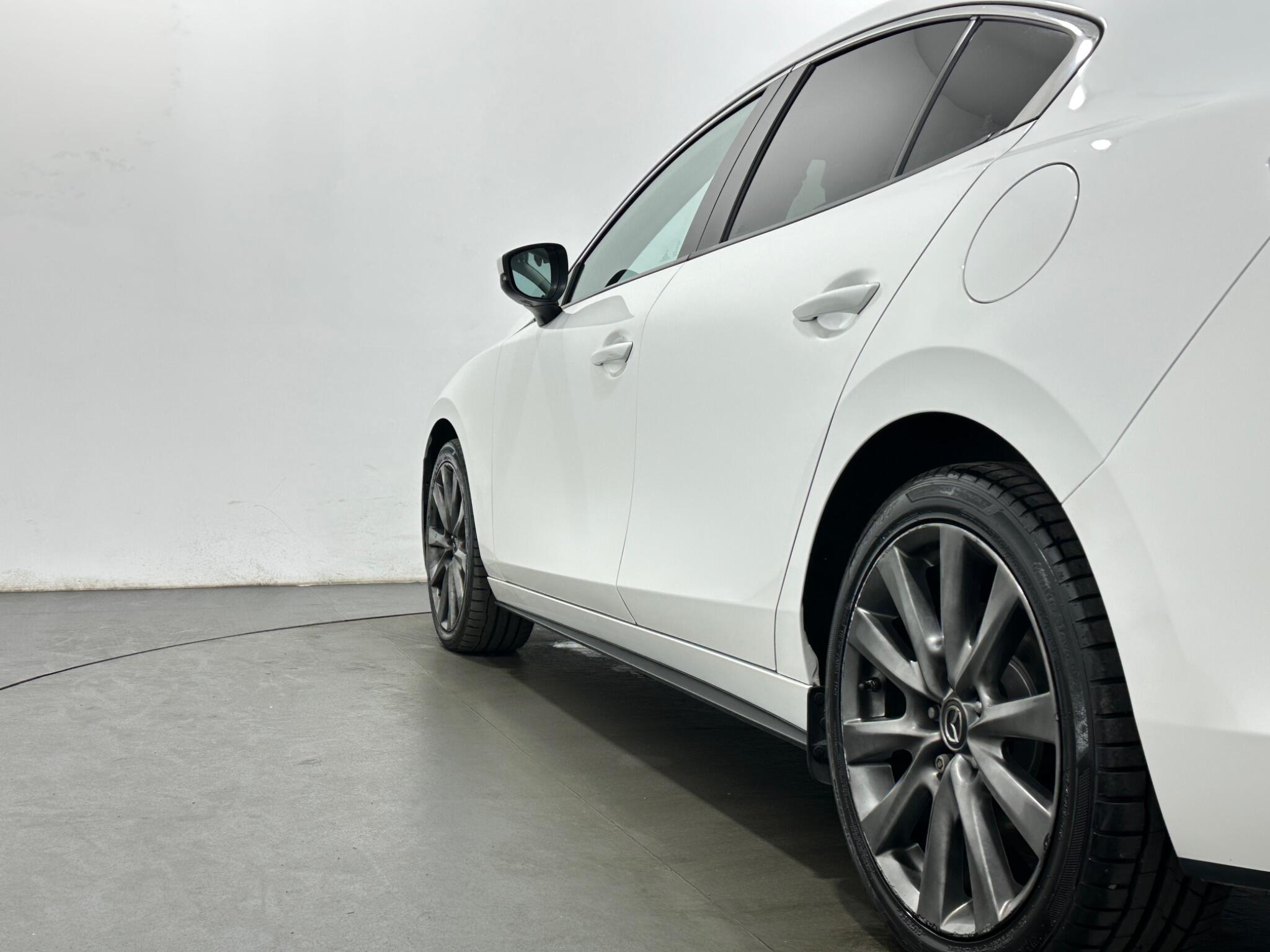 Mazda Mazda3 view 48