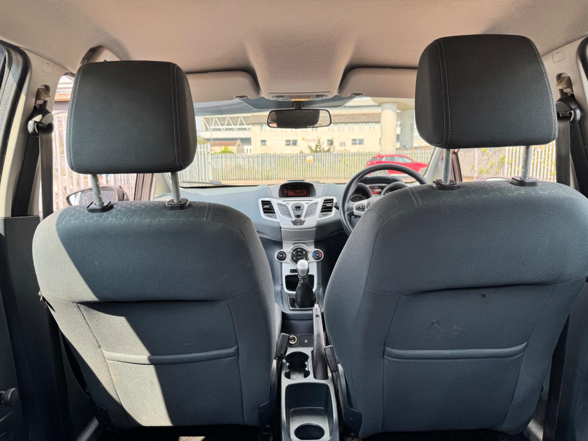 Ford Fiesta view 24
