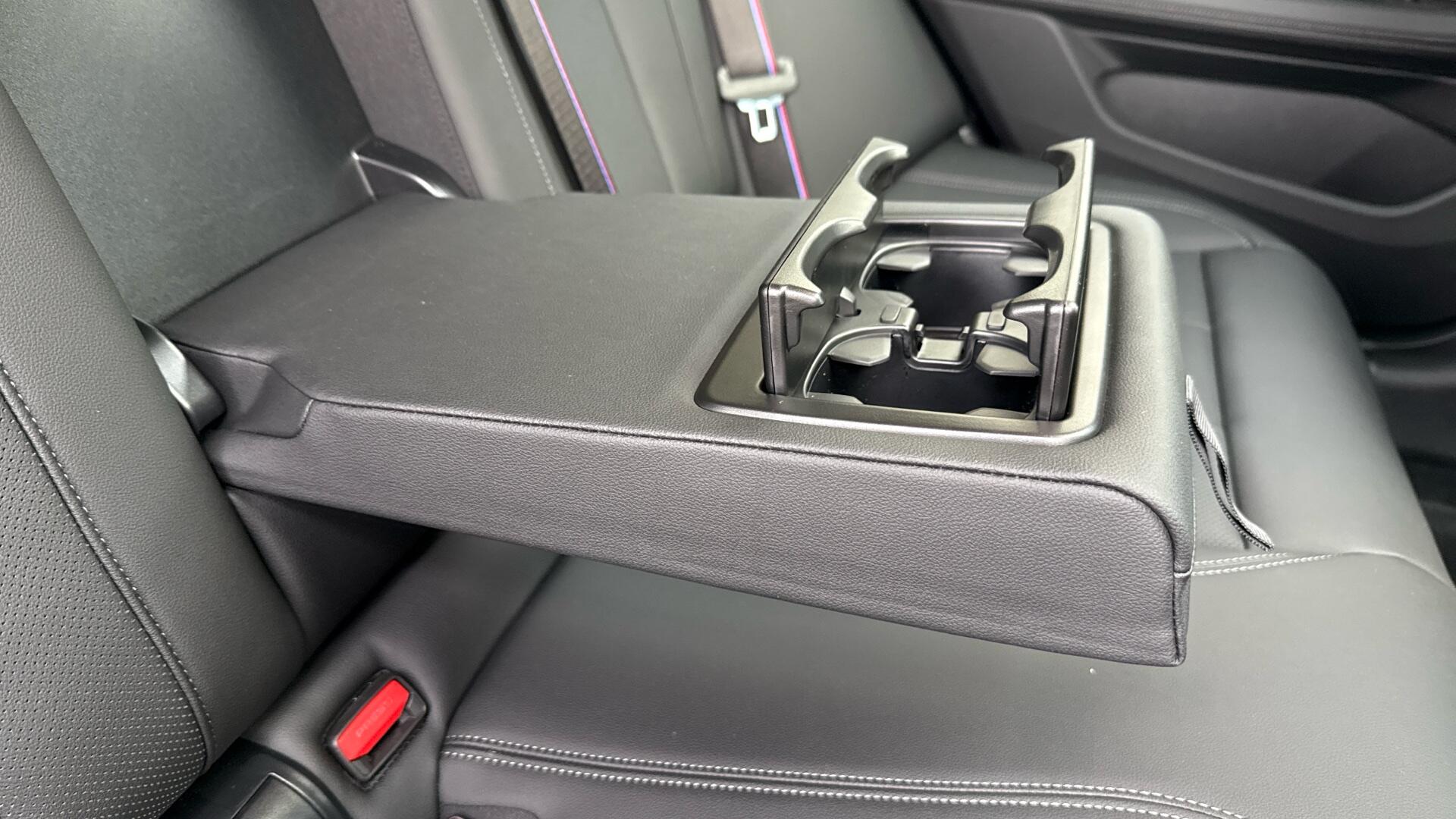BMW i4 view 33