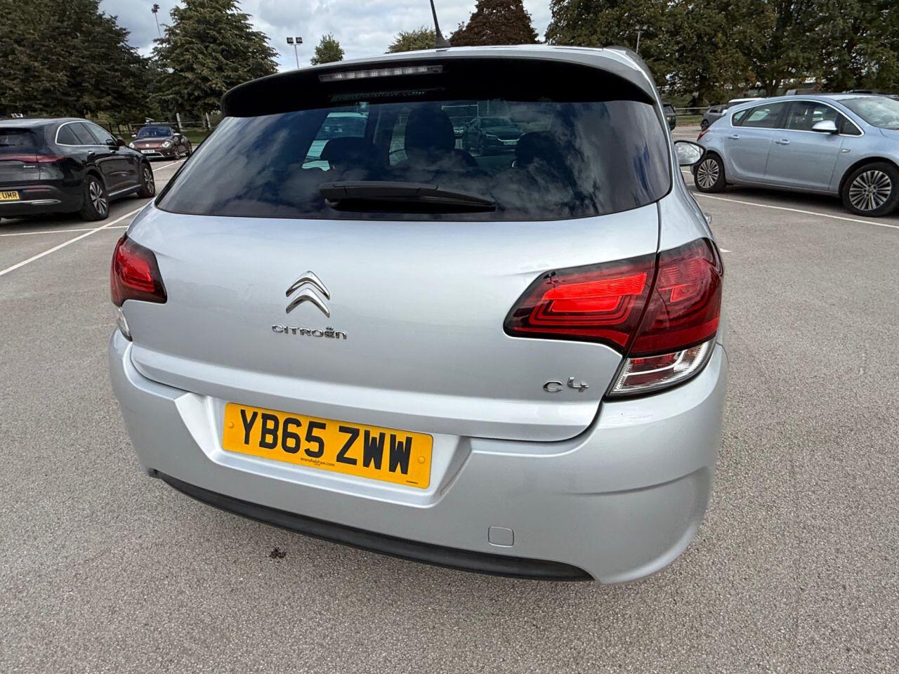 Citroen C4 view 45