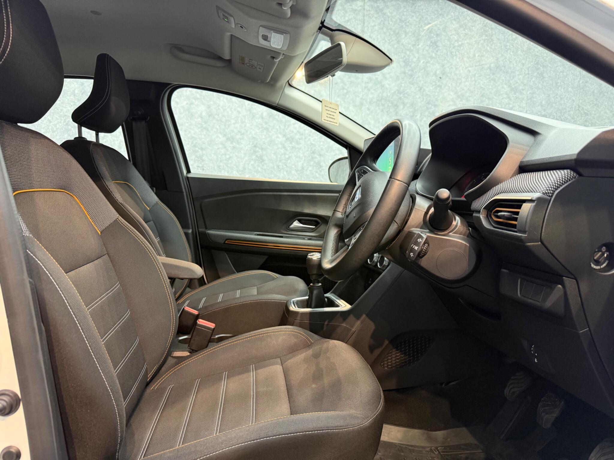 Dacia Sandero Stepway view 9