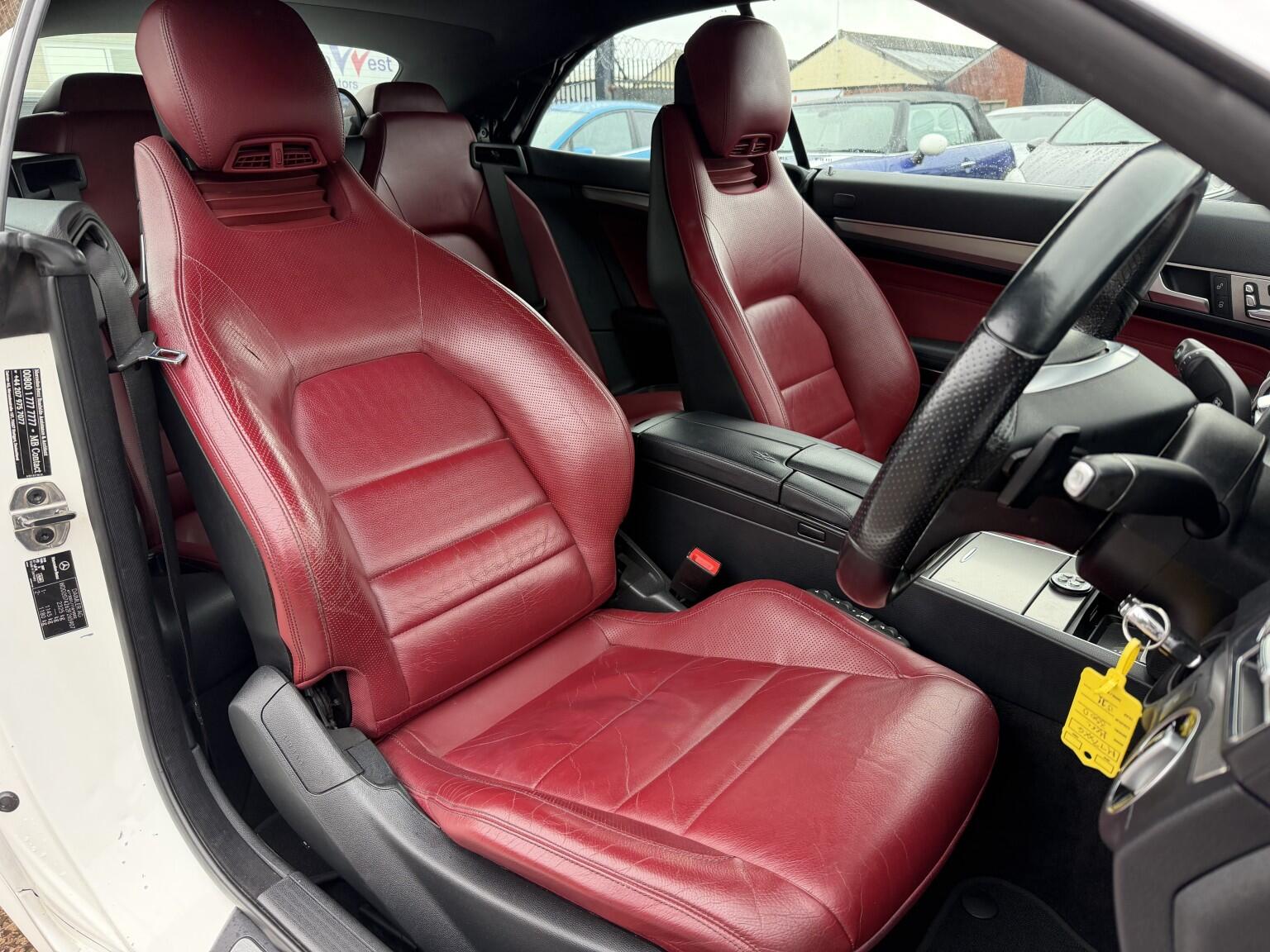 Mercedes-Benz E-Class view 3