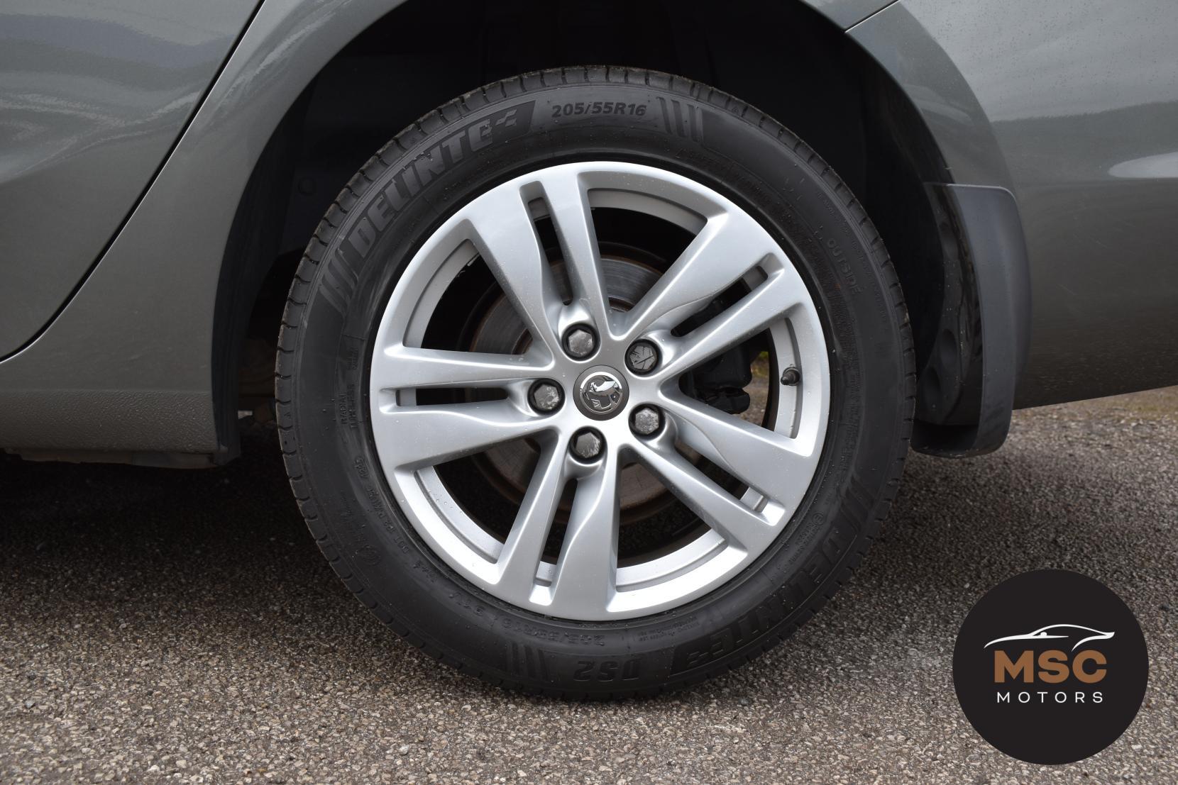 Vauxhall Astra view 27