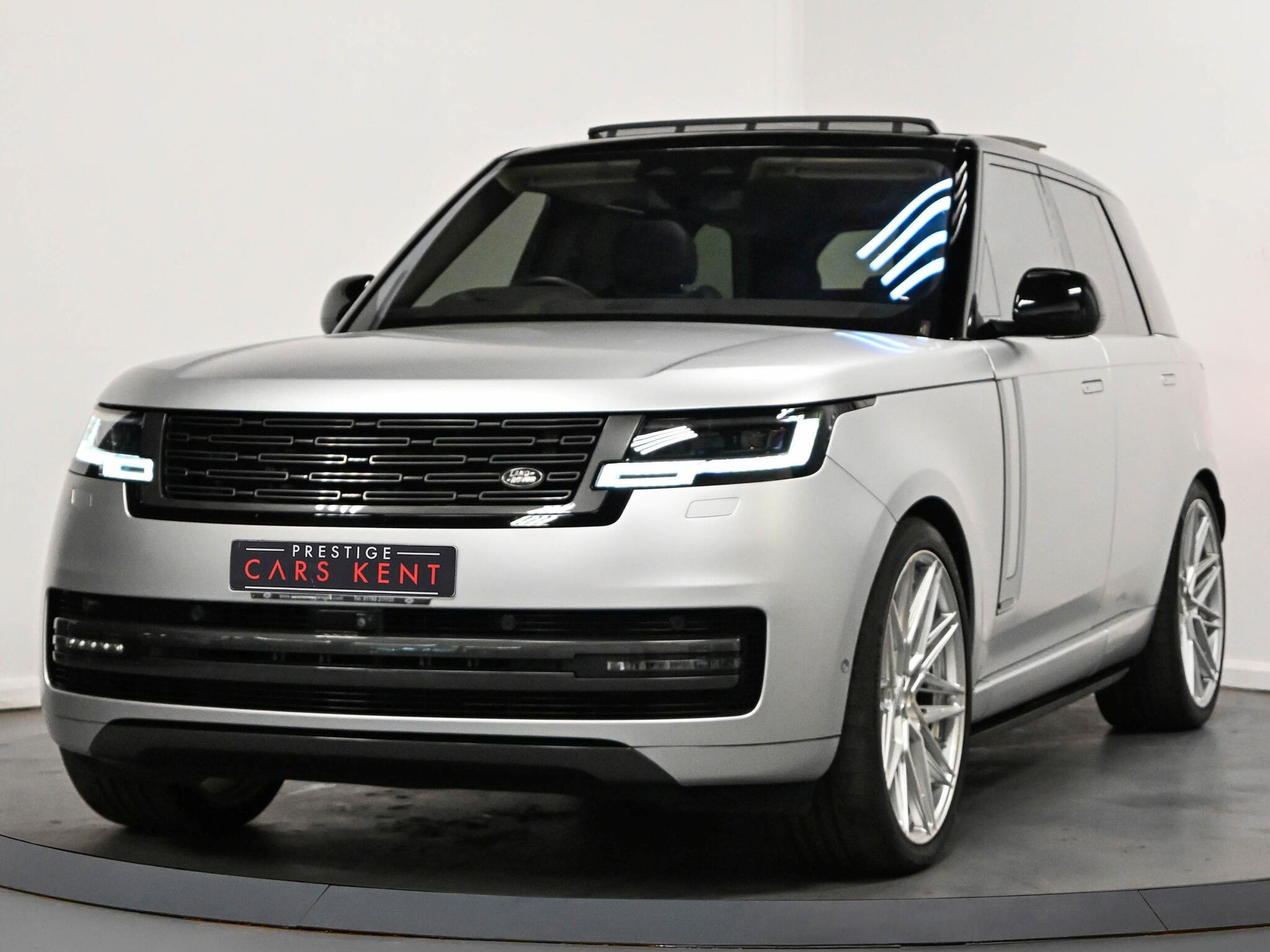 Land Rover Range Rover view 6