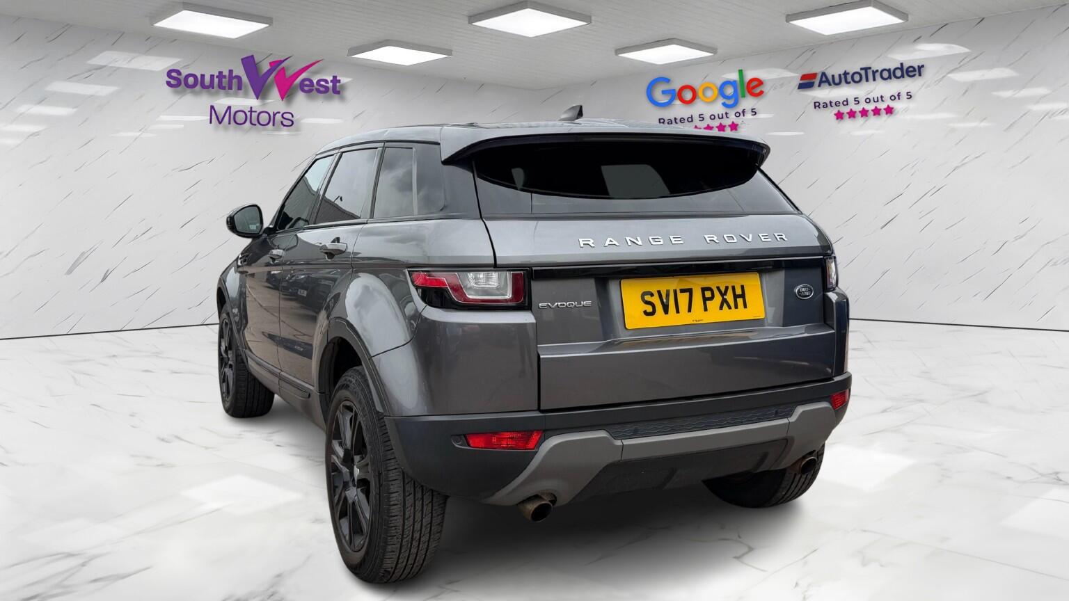 Land Rover Range Rover Evoque view 11
